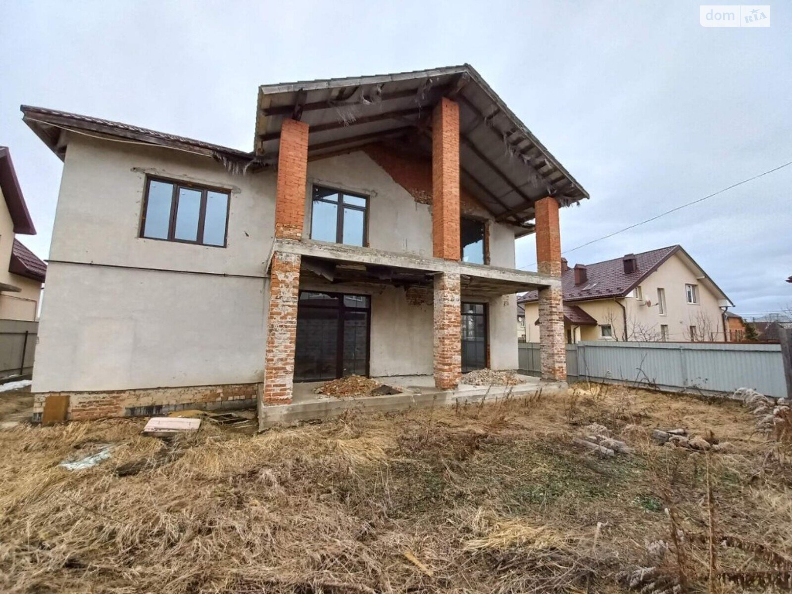 двухэтажный дом с балконом, 230 кв. м, кирпич. Продажа в Ивано-Франковске фото 1 двухэтажный дом с балконом, 230 кв. м, кирпич. Продажа в Ивано-Франковске фото 1