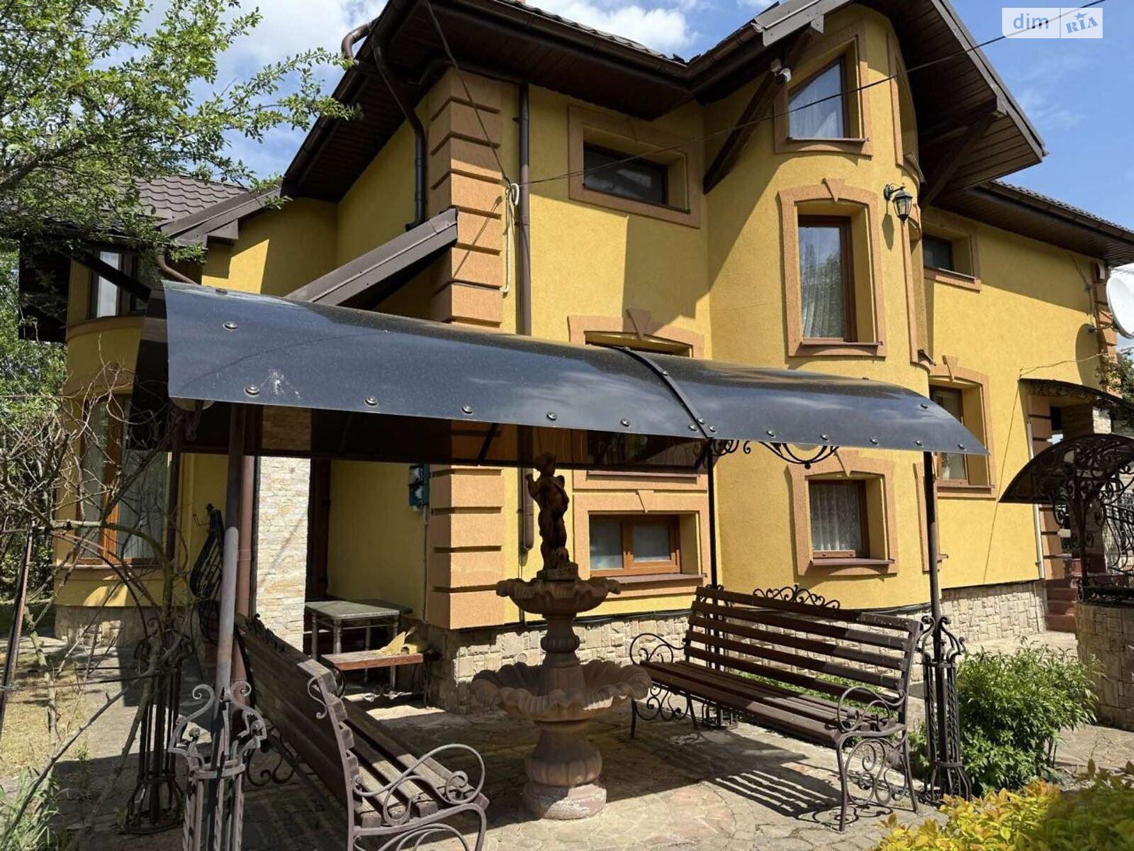двухэтажный дом с гаражом, 170 кв. м, кирпич. Продажа в Ивано-Франковске фото 1 двухэтажный дом с гаражом, 170 кв. м, кирпич. Продажа в Ивано-Франковске фото 1
