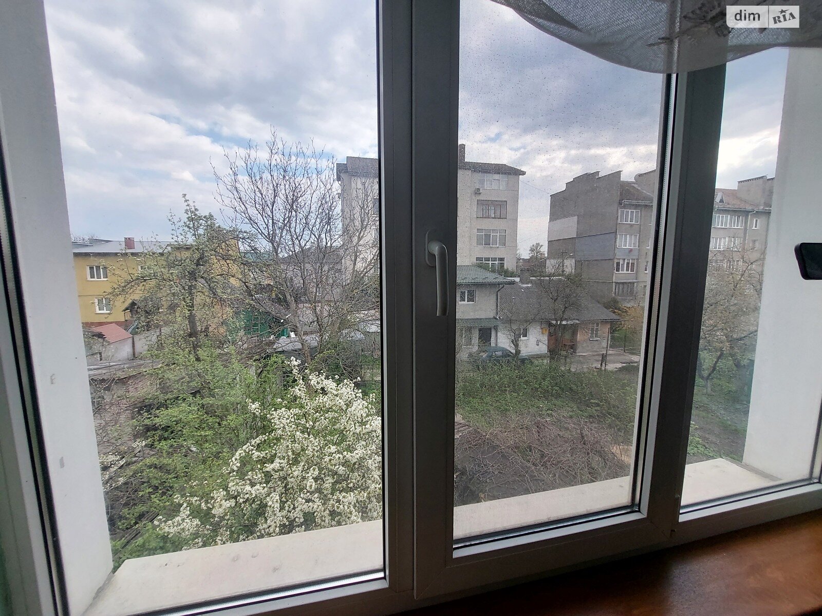 двухэтажный дом с мансардой, 250 кв. м, кирпич. Продажа в Ивано-Франковске район Горка фото 1 двухэтажный дом с мансардой, 250 кв. м, кирпич. Продажа в Ивано-Франковске район Горка фото 1