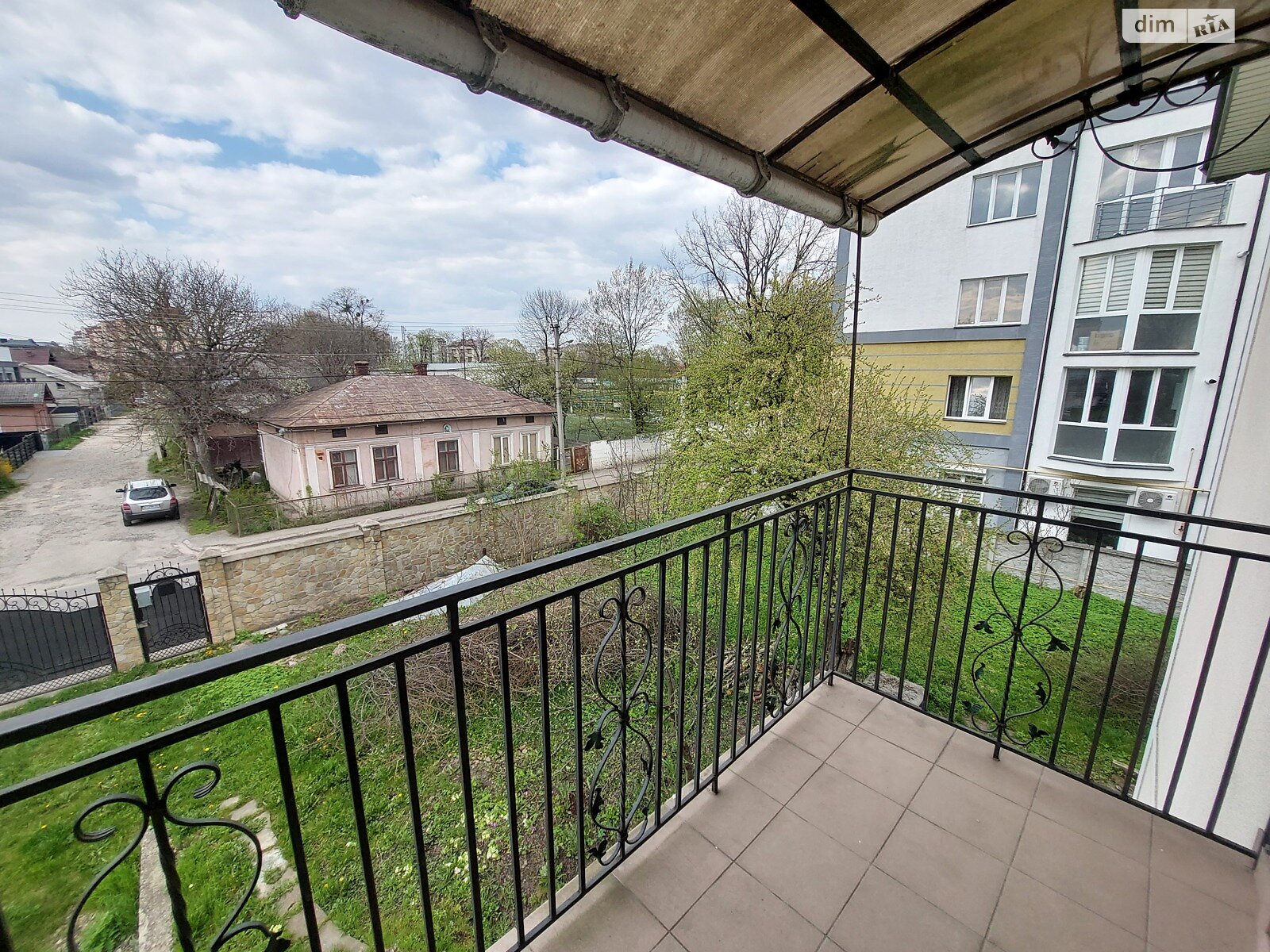 двухэтажный дом с мансардой, 250 кв. м, кирпич. Продажа в Ивано-Франковске район Горка фото 1 двухэтажный дом с мансардой, 250 кв. м, кирпич. Продажа в Ивано-Франковске район Горка фото 1