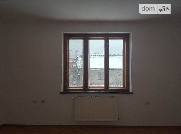 двухэтажный дом с садом, 285 кв. м, кирпич. Продажа в Криховцах (Ивано-Франковская обл.) фото 1 двухэтажный дом с садом, 285 кв. м, кирпич. Продажа в Криховцах (Ивано-Франковская обл.) фото 1