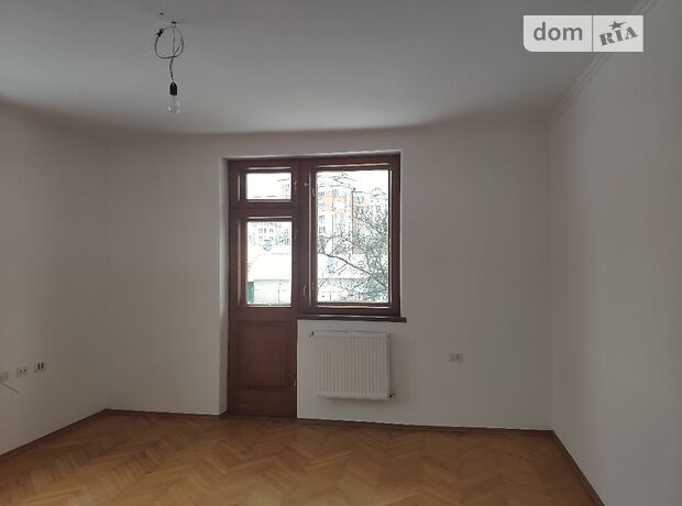 двухэтажный дом с садом, 285 кв. м, кирпич. Продажа в Криховцах (Ивано-Франковская обл.) фото 1 двухэтажный дом с садом, 285 кв. м, кирпич. Продажа в Криховцах (Ивано-Франковская обл.) фото 1