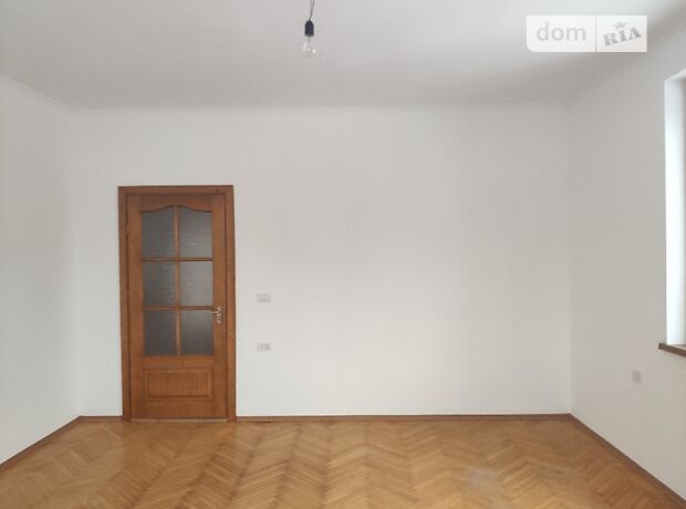 двухэтажный дом с садом, 285 кв. м, кирпич. Продажа в Криховцах (Ивано-Франковская обл.) фото 1 двухэтажный дом с садом, 285 кв. м, кирпич. Продажа в Криховцах (Ивано-Франковская обл.) фото 1