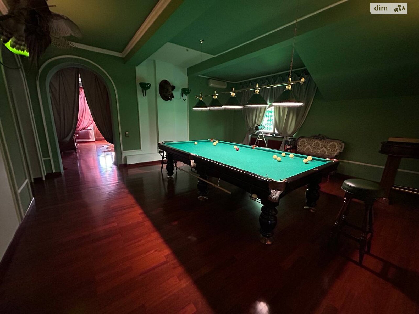 триповерховий будинок з гаражем, 501 кв. м, цегла. Продаж в Івано-Франківську, район Опришівці фото 1 триповерховий будинок з гаражем, 501 кв. м, цегла. Продаж в Івано-Франківську, район Опришівці фото 1