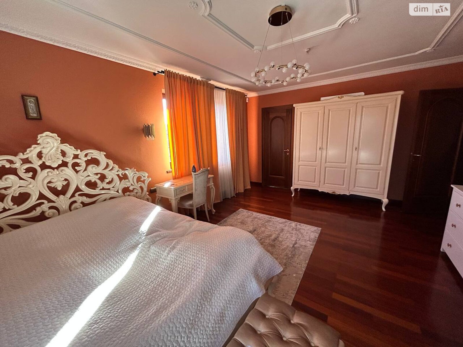 триповерховий будинок з гаражем, 501 кв. м, цегла. Продаж в Івано-Франківську, район Опришівці фото 1 триповерховий будинок з гаражем, 501 кв. м, цегла. Продаж в Івано-Франківську, район Опришівці фото 1