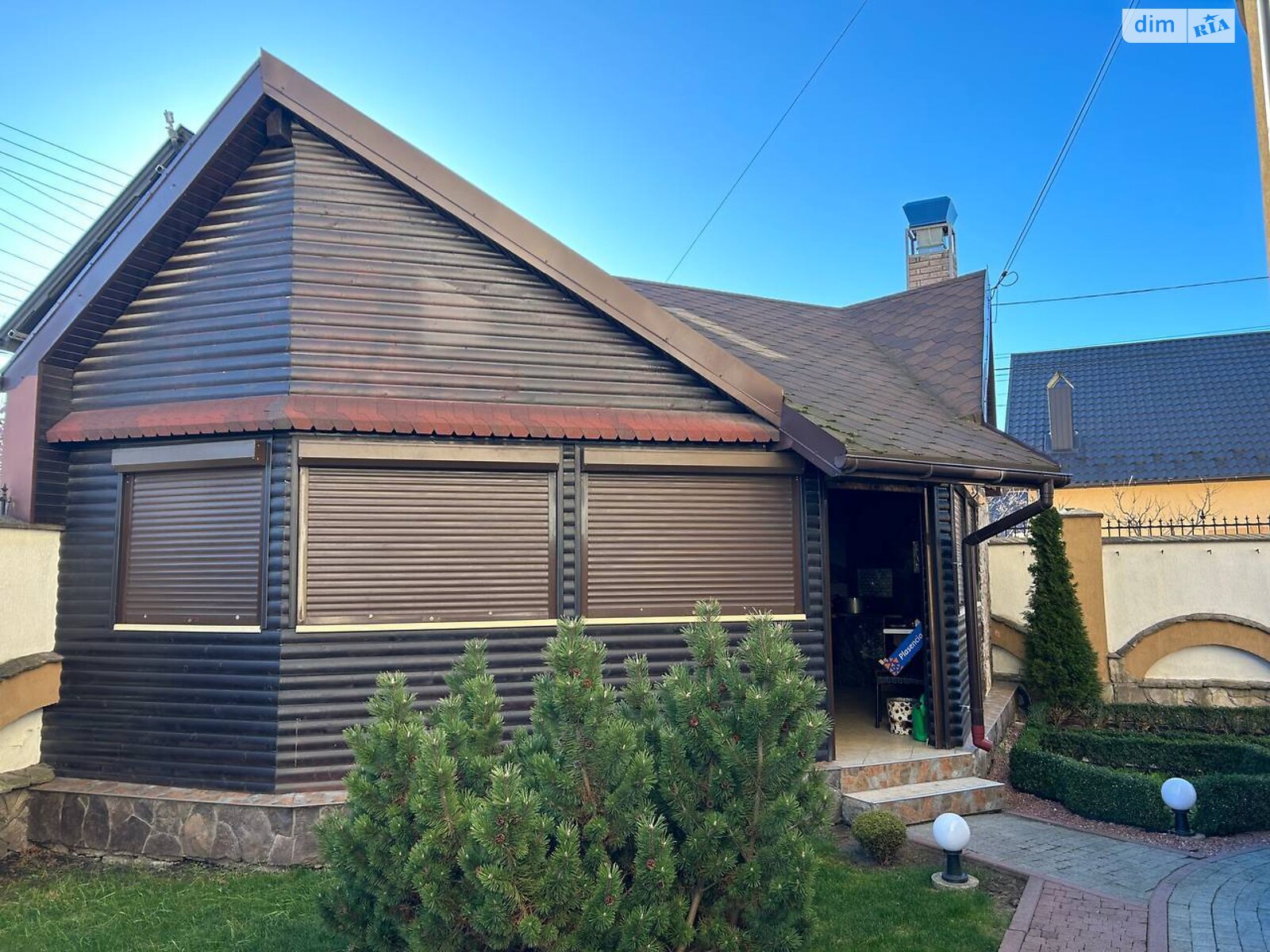 триповерховий будинок з гаражем, 501 кв. м, цегла. Продаж в Івано-Франківську, район Опришівці фото 1 триповерховий будинок з гаражем, 501 кв. м, цегла. Продаж в Івано-Франківську, район Опришівці фото 1