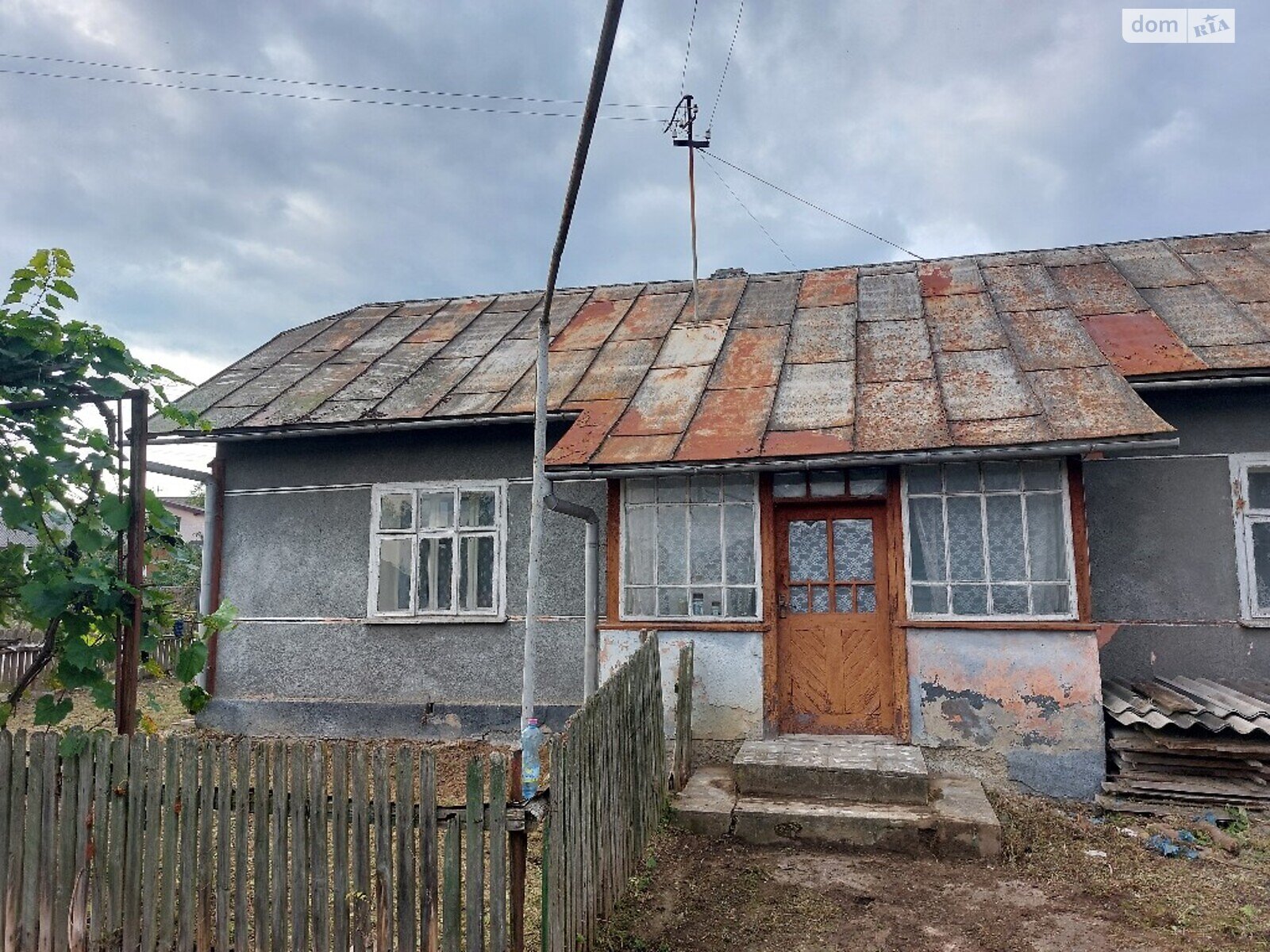 одноэтажный дом с отоплением, 100 кв. м, кирпич. Продажа в Ивано-Франковске фото 1 одноэтажный дом с отоплением, 100 кв. м, кирпич. Продажа в Ивано-Франковске фото 1