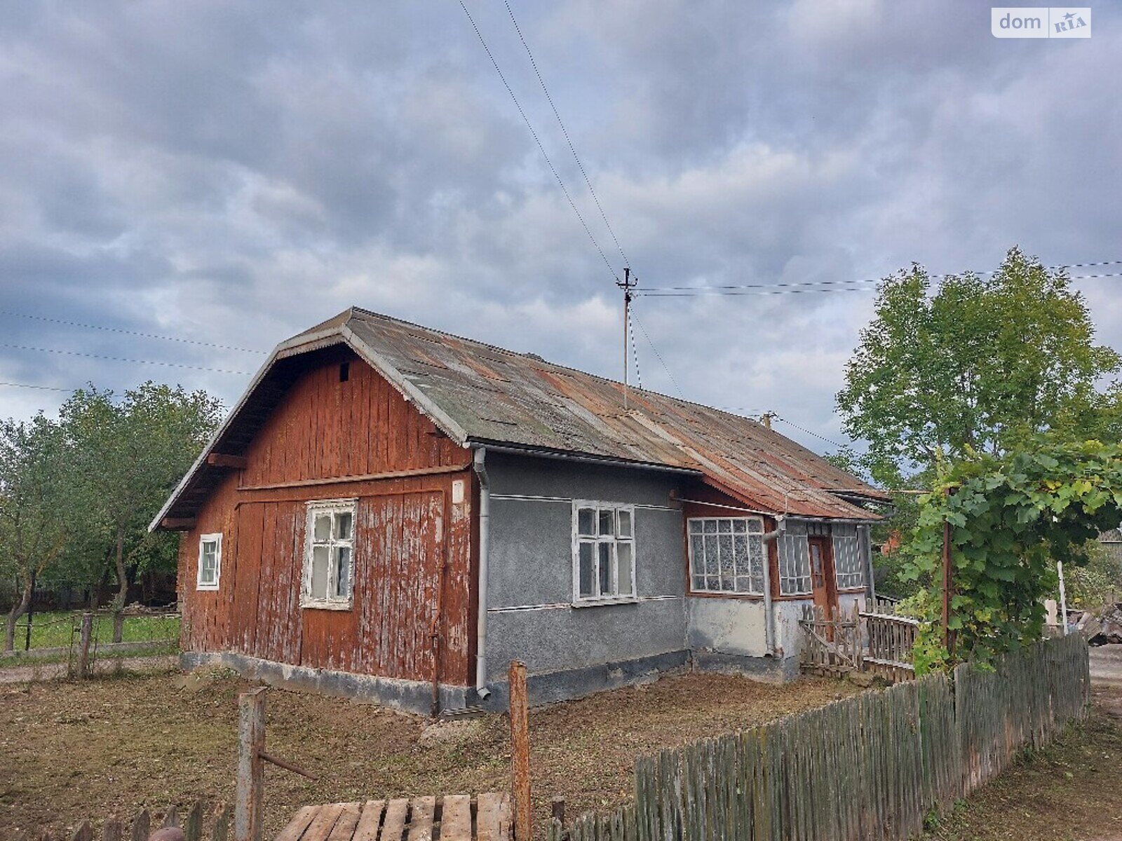одноэтажный дом с отоплением, 100 кв. м, кирпич. Продажа в Ивано-Франковске фото 1 одноэтажный дом с отоплением, 100 кв. м, кирпич. Продажа в Ивано-Франковске фото 1