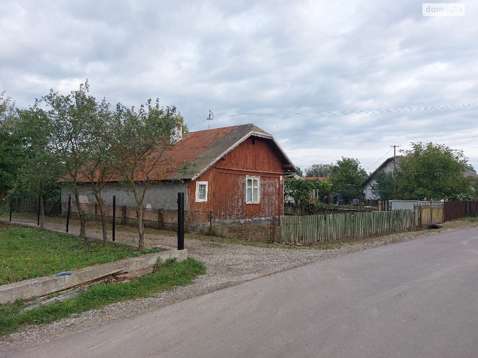 одноэтажный дом с отоплением, 100 кв. м, кирпич. Продажа в Ивано-Франковске фото 1 одноэтажный дом с отоплением, 100 кв. м, кирпич. Продажа в Ивано-Франковске фото 1