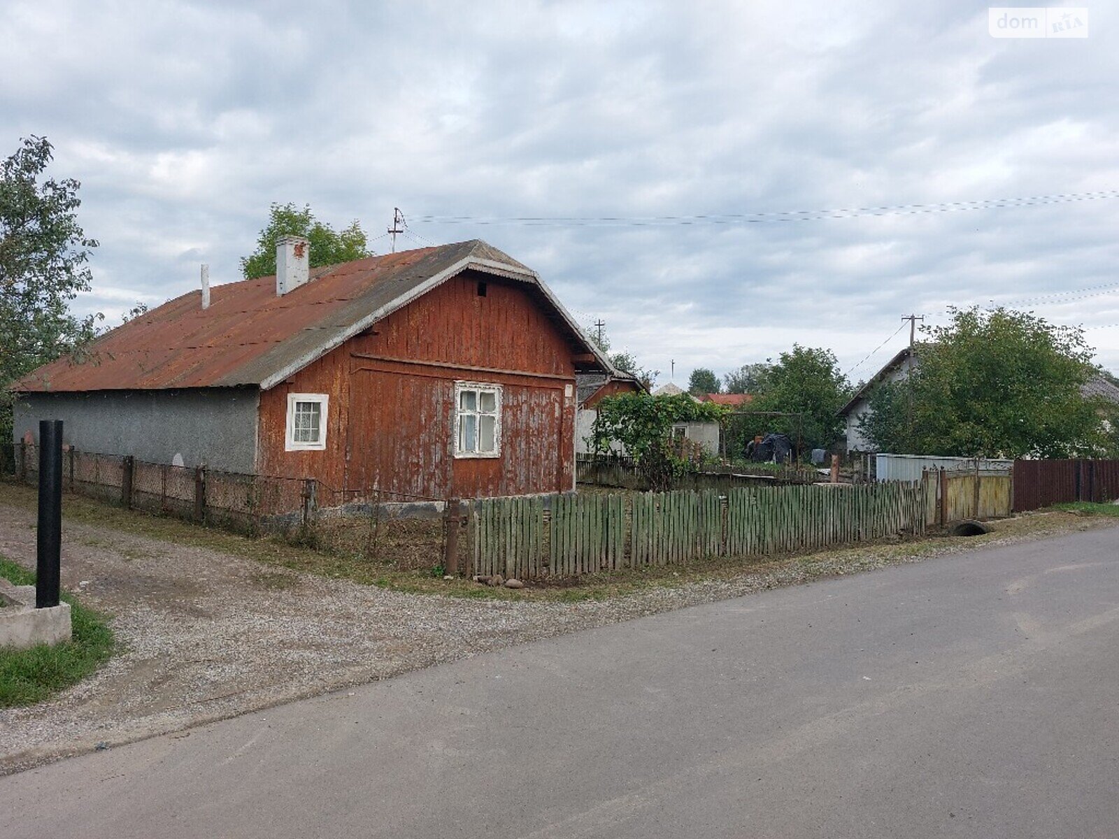 одноэтажный дом с отоплением, 100 кв. м, кирпич. Продажа в Ивано-Франковске фото 1 одноэтажный дом с отоплением, 100 кв. м, кирпич. Продажа в Ивано-Франковске фото 1