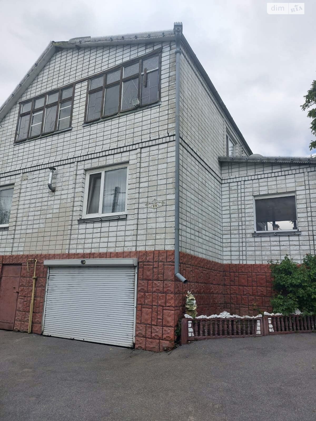 двоповерховий будинок, 120 кв. м, цегла. Продаж у Іванові фото 1 двоповерховий будинок, 120 кв. м, цегла. Продаж у Іванові фото 1