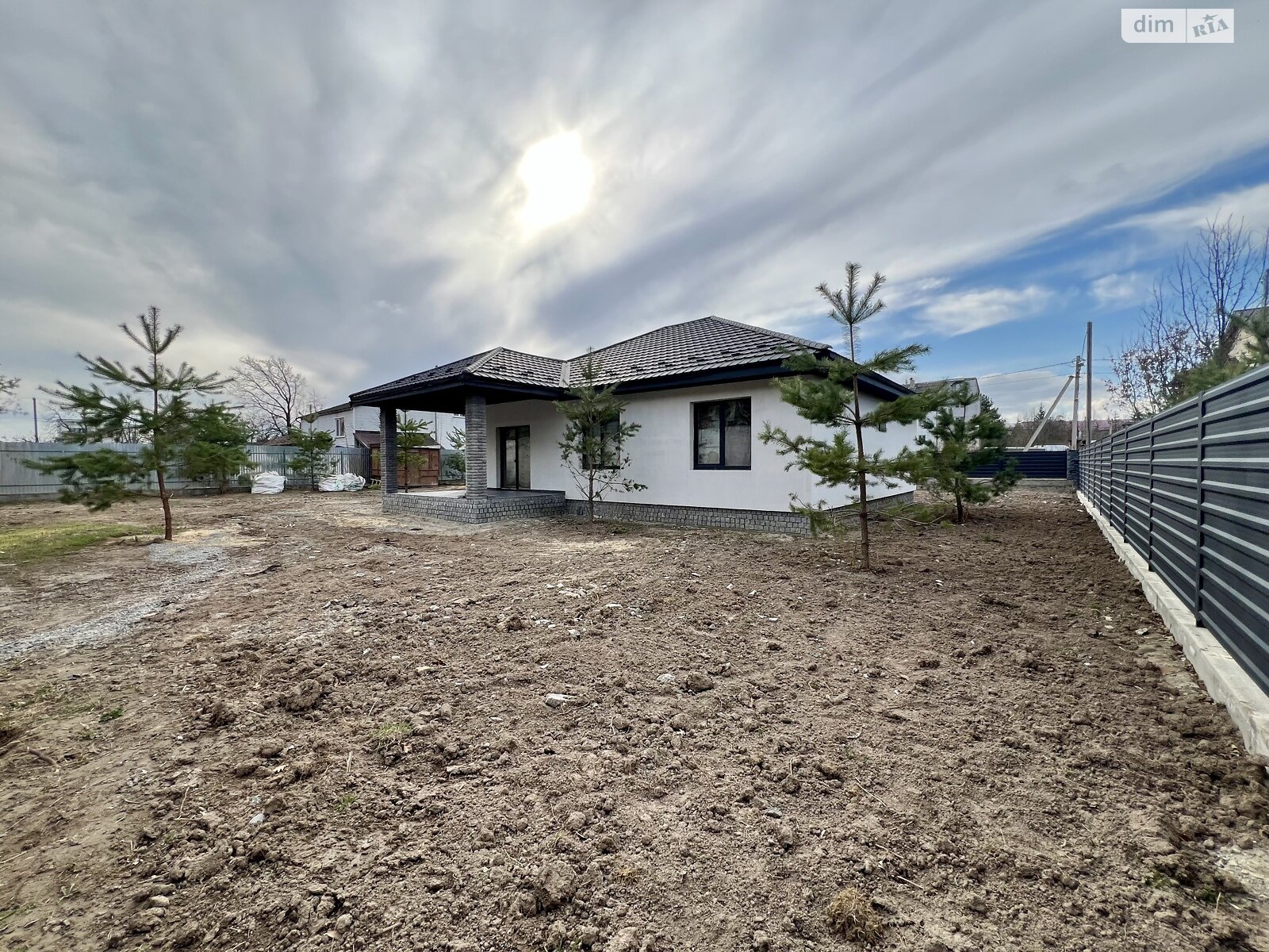 одноэтажный дом с гаражом, 102 кв. м, пеноблок. Продажа в Ивановке фото 1 одноэтажный дом с гаражом, 102 кв. м, пеноблок. Продажа в Ивановке фото 1