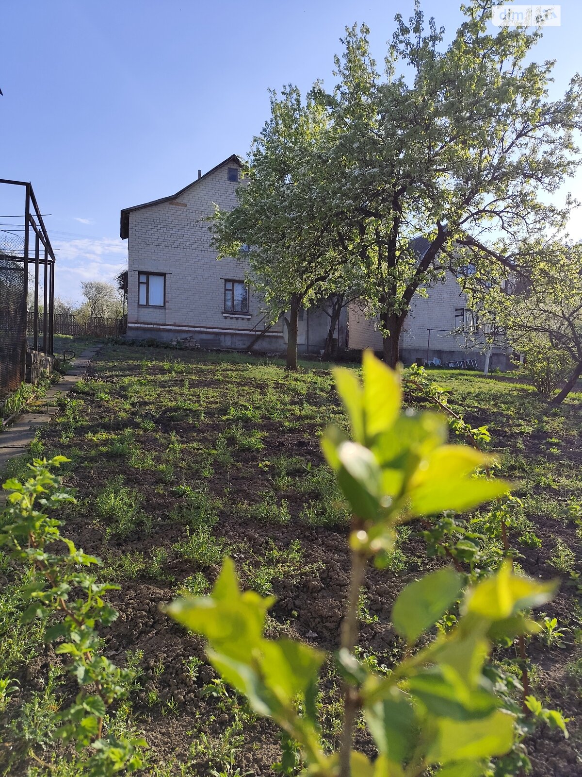 двоповерховий будинок з гаражем, 70 кв. м, цегла. Продаж у Івашківцях фото 1 двоповерховий будинок з гаражем, 70 кв. м, цегла. Продаж у Івашківцях фото 1