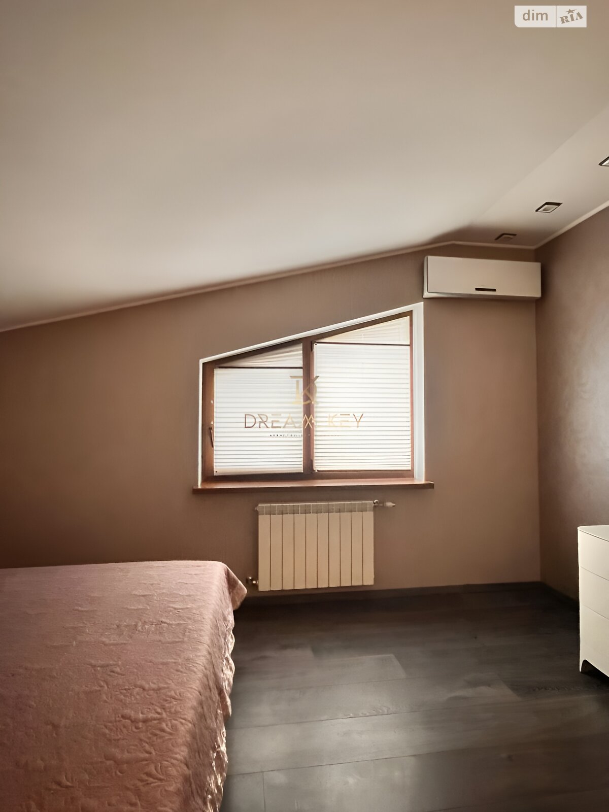 двухэтажный дом, 200 кв. м, кирпич. Продажа в Жеребятине фото 1 двухэтажный дом, 200 кв. м, кирпич. Продажа в Жеребятине фото 1