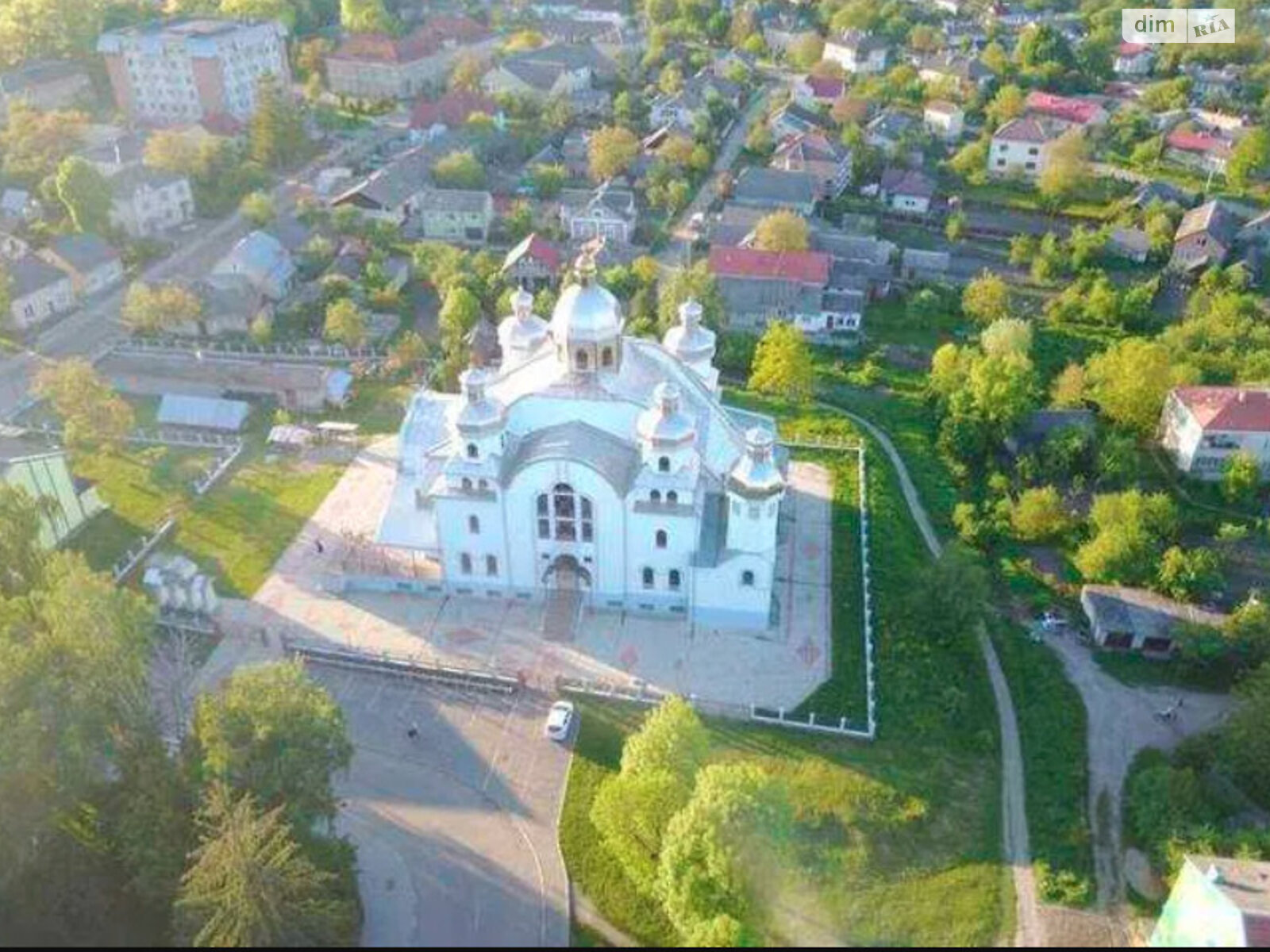 трехэтажный дом, 350 кв. м, кирпич. Продажа в Жидачове район Жидачов фото 1 трехэтажный дом, 350 кв. м, кирпич. Продажа в Жидачове район Жидачов фото 1