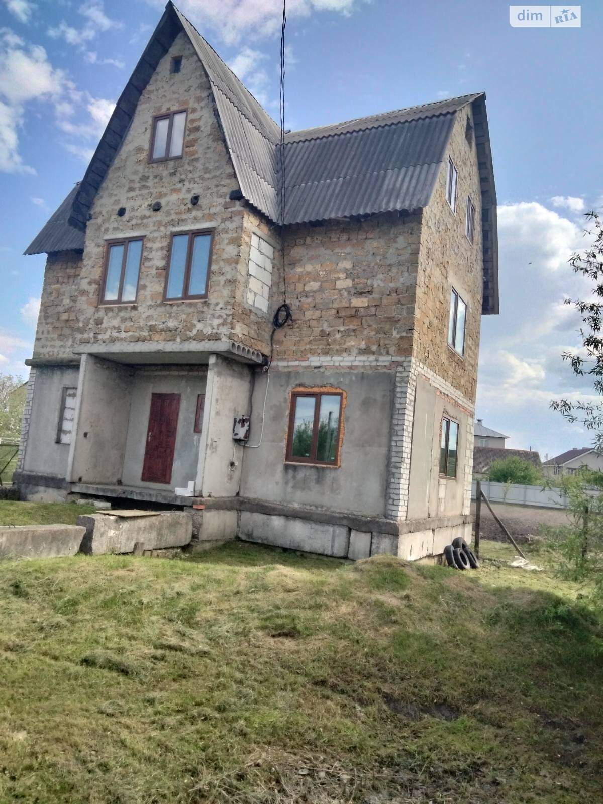 трехэтажный дом, 120 кв. м, кирпич. Продажа в Житомире район Аэропорт фото 1 трехэтажный дом, 120 кв. м, кирпич. Продажа в Житомире район Аэропорт фото 1
