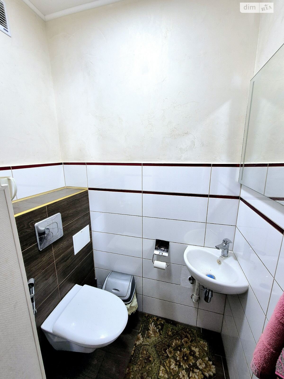 двухэтажный дом с отоплением, 237 кв. м, кирпич. Продажа в Житомире район Аэропорт фото 1 двухэтажный дом с отоплением, 237 кв. м, кирпич. Продажа в Житомире район Аэропорт фото 1