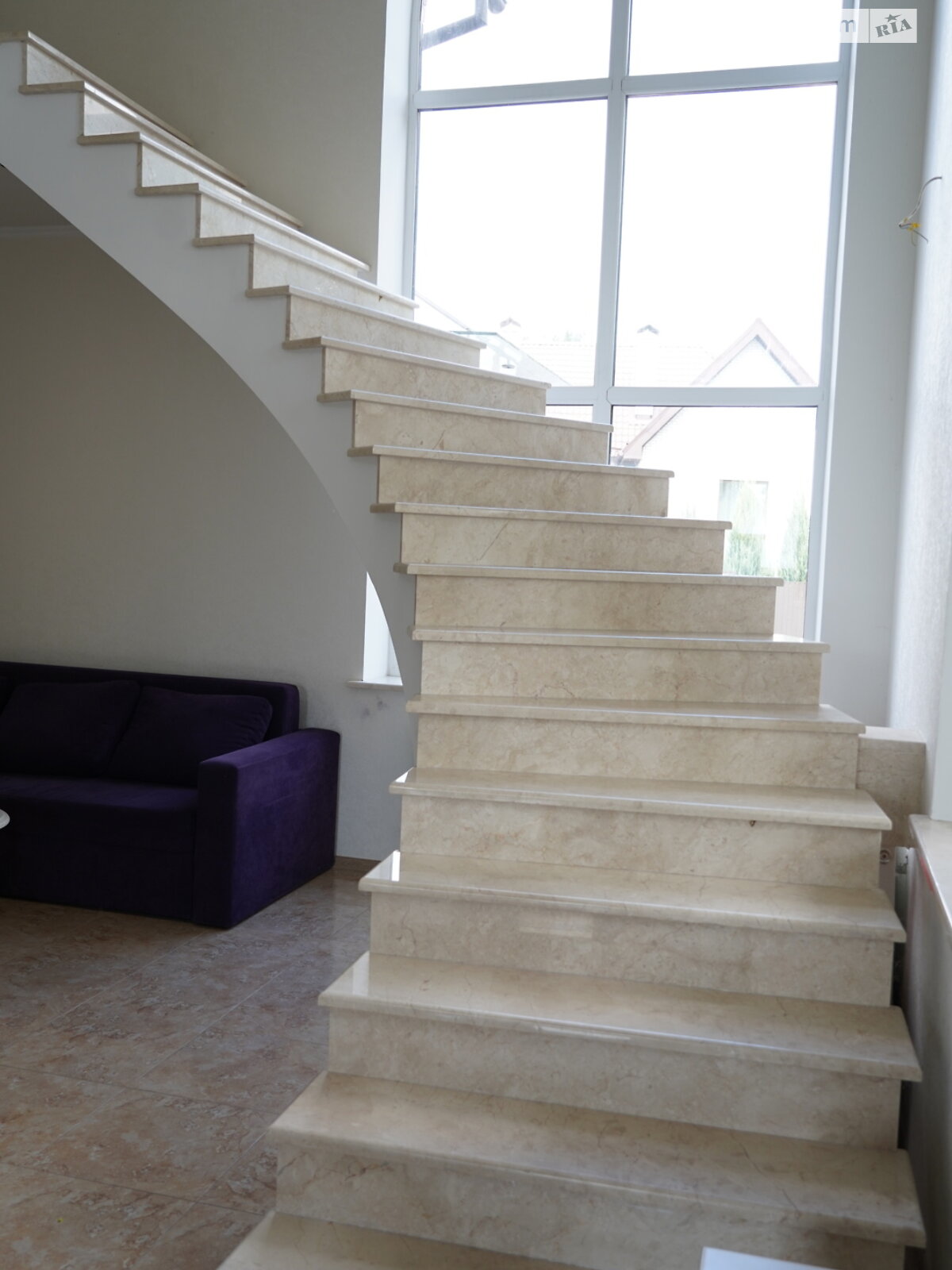 двухэтажный дом с балконом, 260.9 кв. м, кирпич. Продажа в Тетеревке фото 1