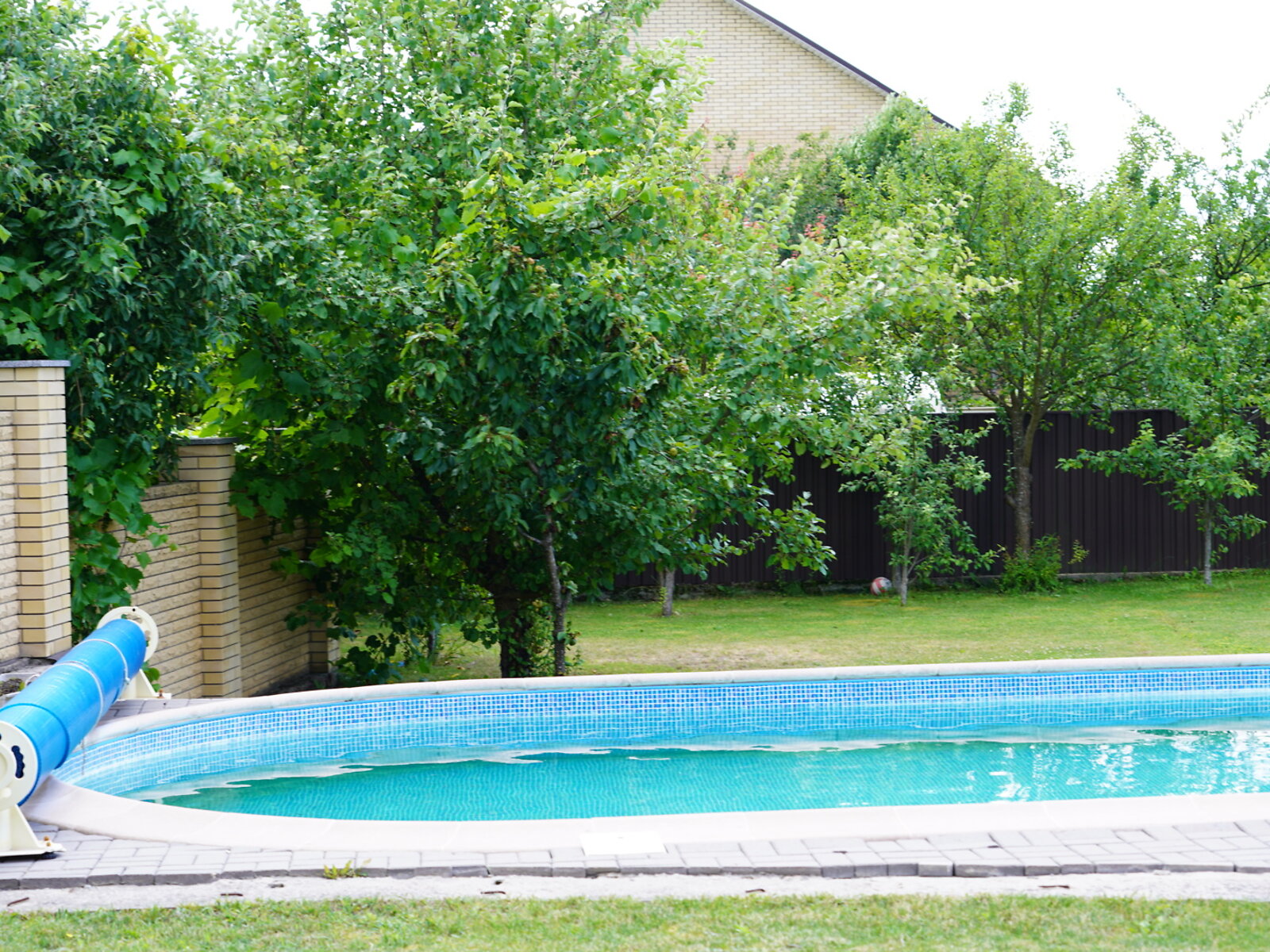 двухэтажный дом с балконом, 260.9 кв. м, кирпич. Продажа в Тетеревке фото 1