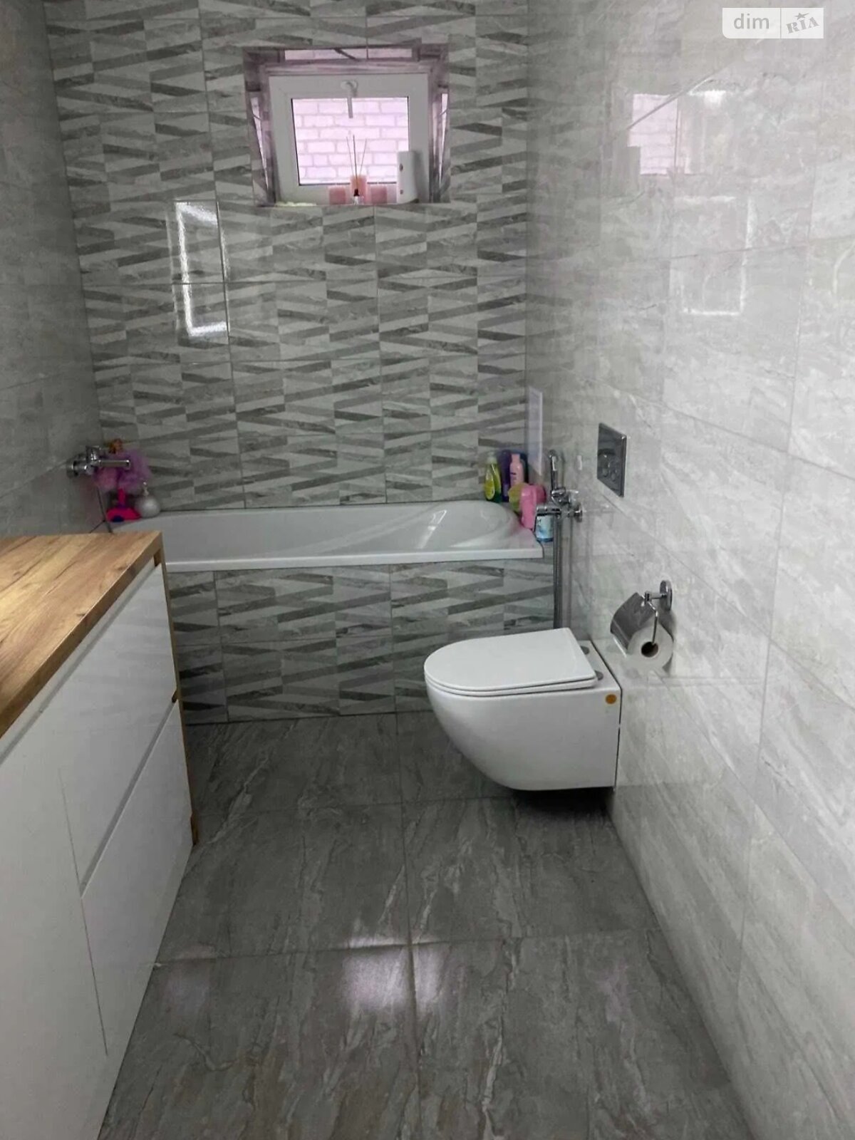 триповерховий будинок, 240 кв. м, цегла. Продаж в Житомирі, район Крошня фото 1 триповерховий будинок, 240 кв. м, цегла. Продаж в Житомирі, район Крошня фото 1
