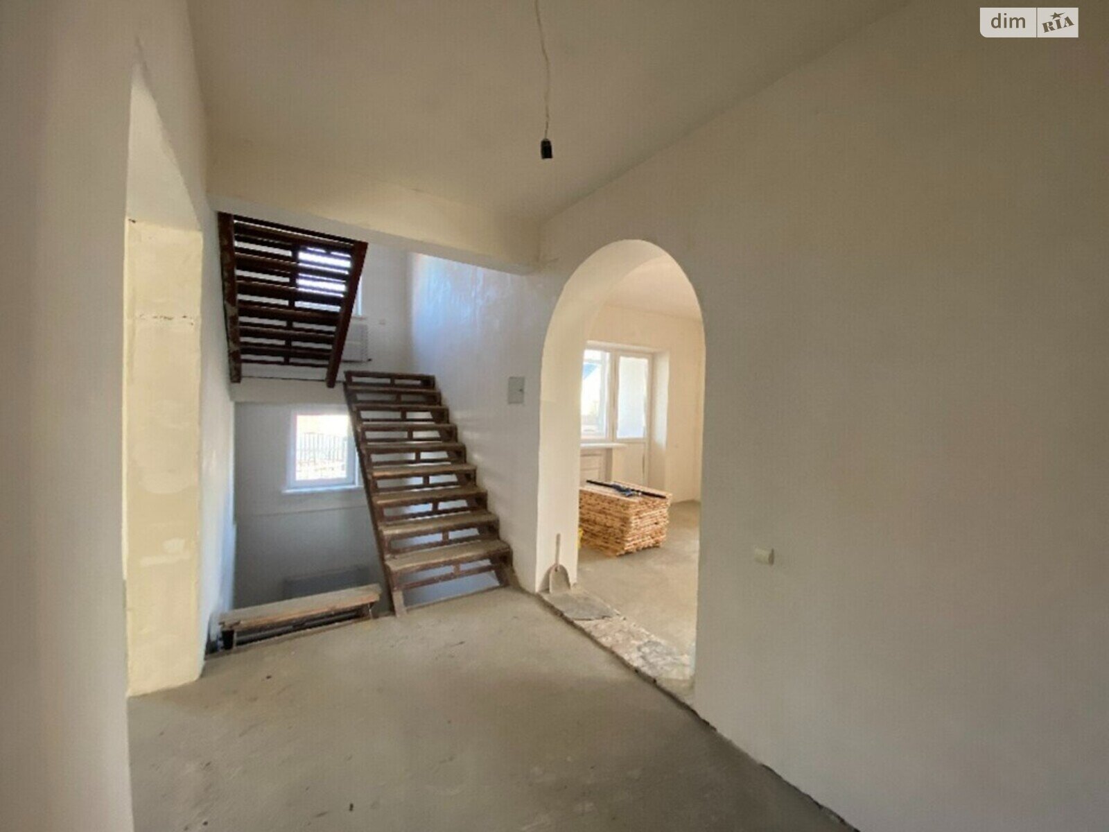 трехэтажный дом с верандой, 480 кв. м, кирпич. Продажа в Житомире фото 1 трехэтажный дом с верандой, 480 кв. м, кирпич. Продажа в Житомире фото 1