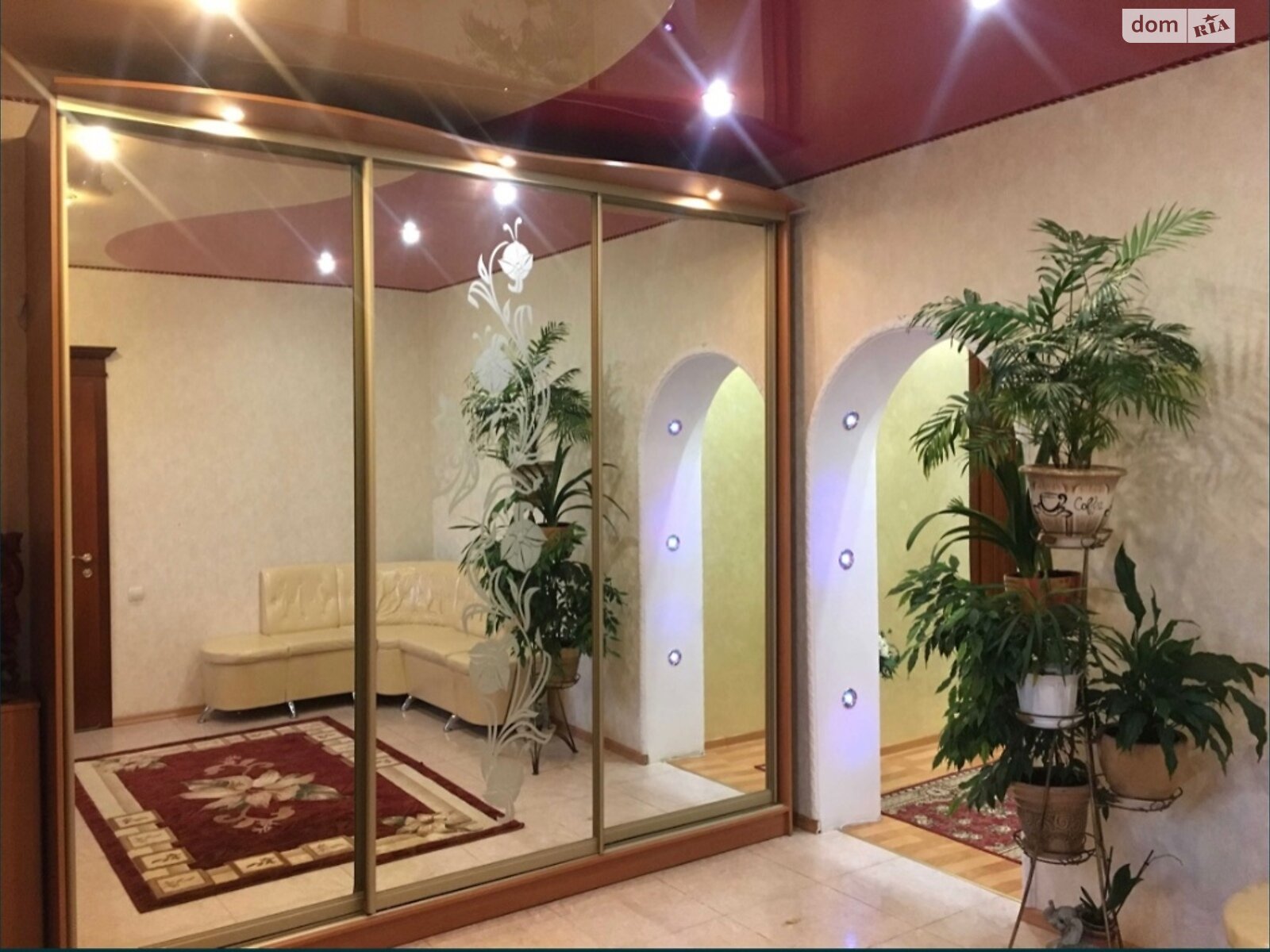 двухэтажный дом, 310 кв. м, кирпич. Продажа в Житомире фото 1 двухэтажный дом, 310 кв. м, кирпич. Продажа в Житомире фото 1