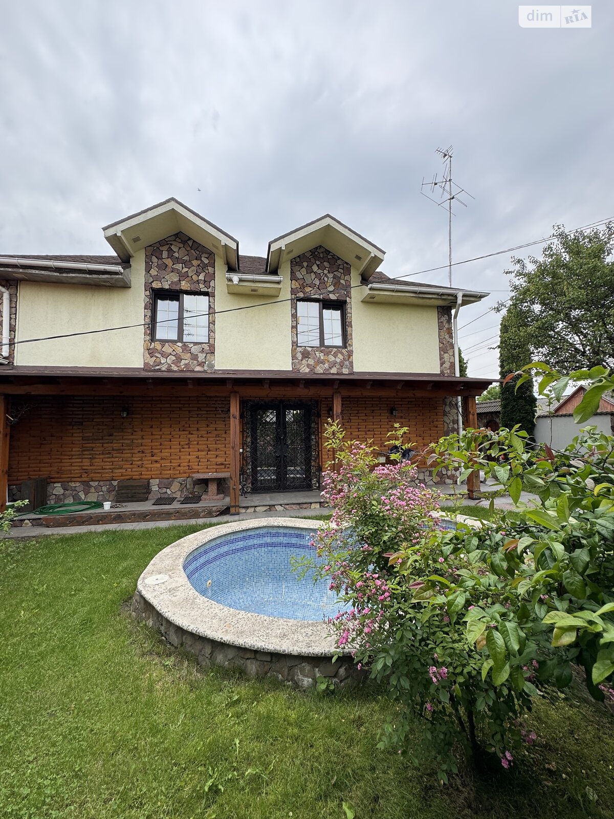 двоповерховий будинок з опаленням, 188.5 кв. м, цегла. Продаж в Житомирі, район Мар’яновка фото 1 двоповерховий будинок з опаленням, 188.5 кв. м, цегла. Продаж в Житомирі, район Мар’яновка фото 1