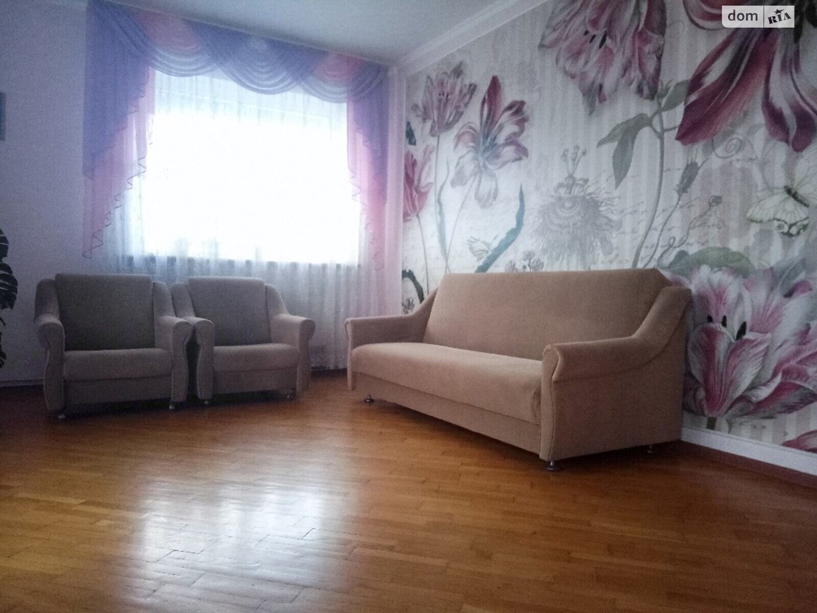 двухэтажный дом с балконом, 263.8 кв. м, кирпич. Продажа в Житомире район Марьяновка фото 1 двухэтажный дом с балконом, 263.8 кв. м, кирпич. Продажа в Житомире район Марьяновка фото 1