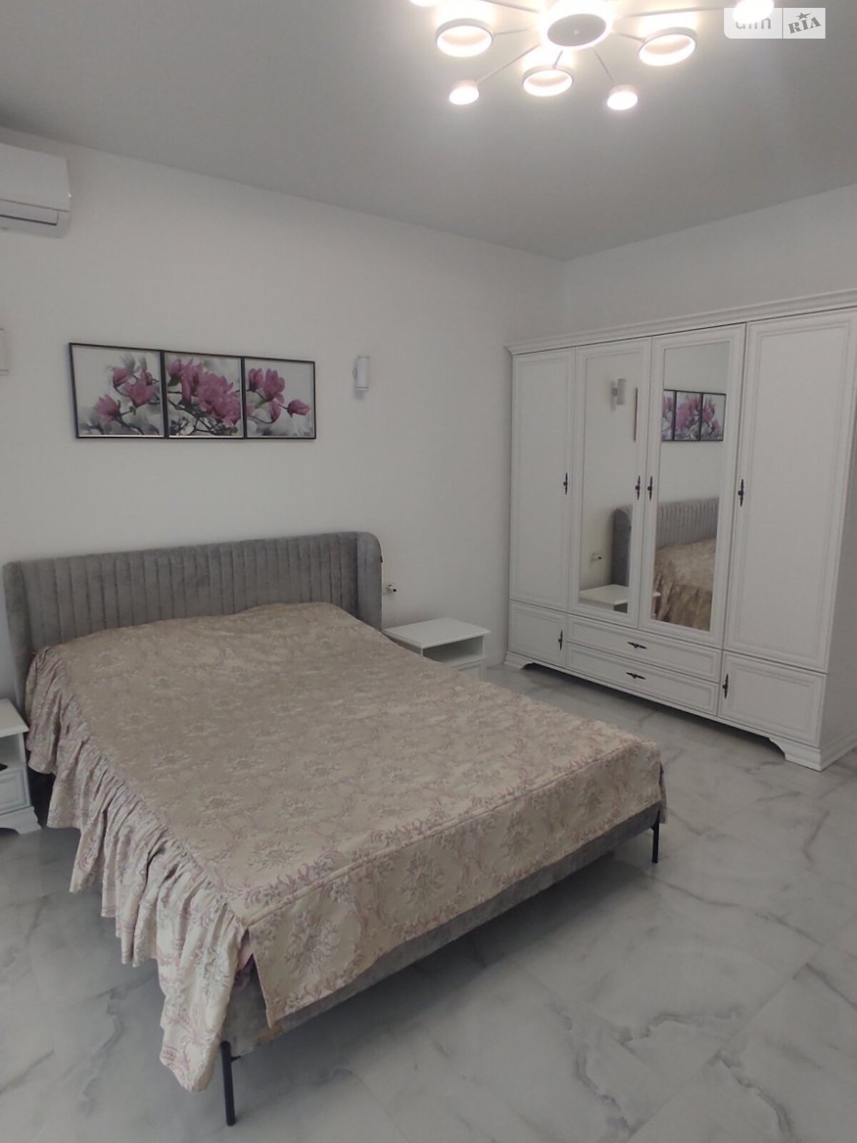 одноэтажный дом с ремонтом, 115 кв. м, пеноблок. Продажа в Станишовке фото 1 одноэтажный дом с ремонтом, 115 кв. м, пеноблок. Продажа в Станишовке фото 1