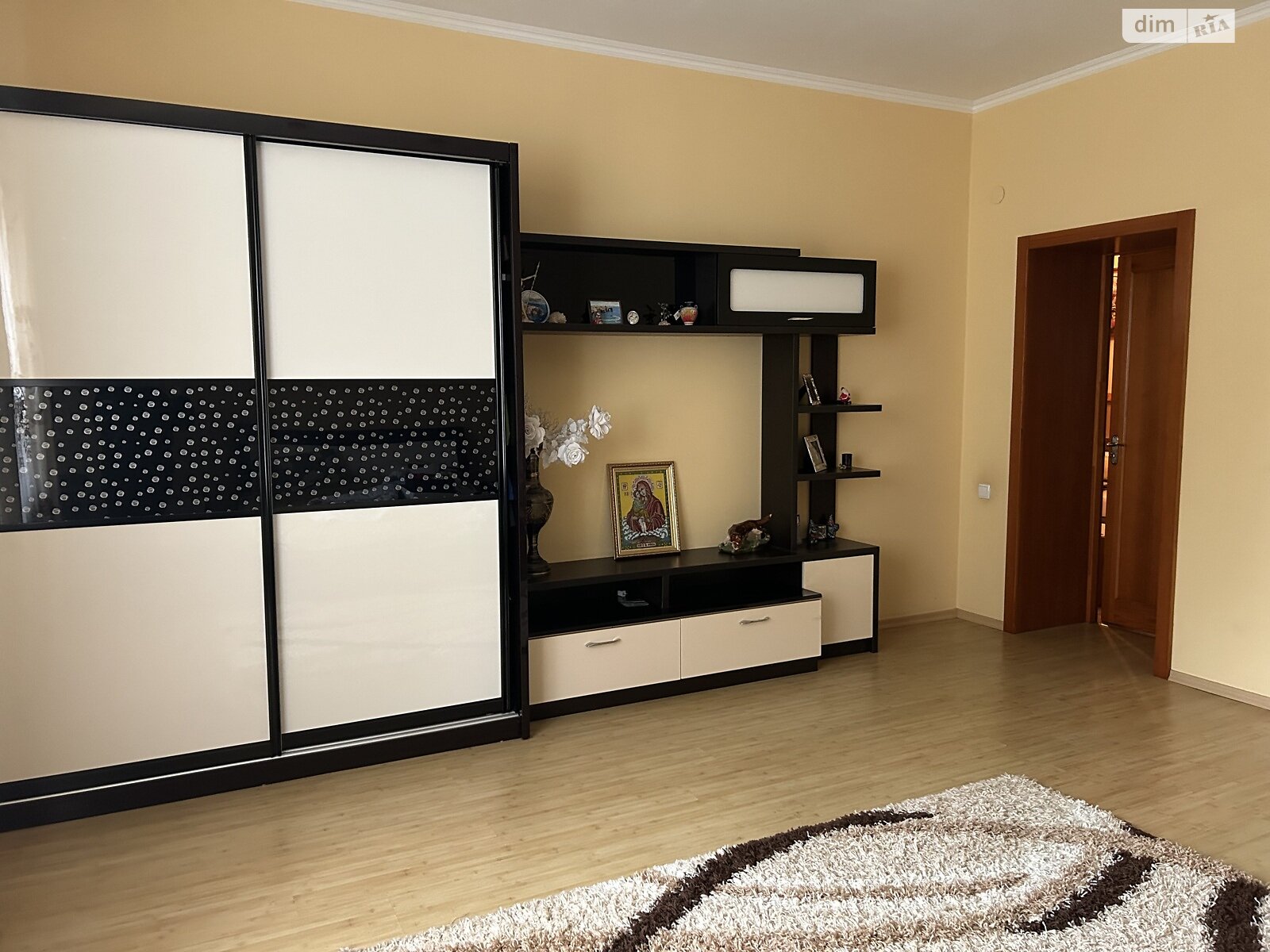 двухэтажный дом, 240 кв. м, кирпич. Продажа в Житомире район Рудня фото 1 двухэтажный дом, 240 кв. м, кирпич. Продажа в Житомире район Рудня фото 1