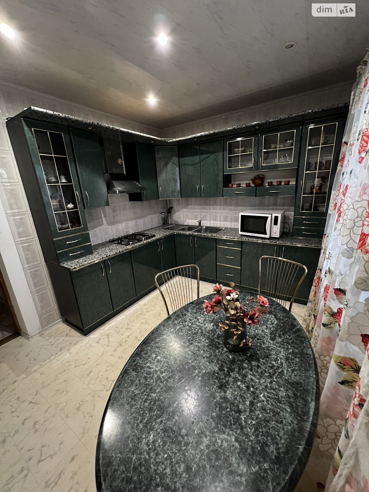 двухэтажный дом с гаражом, 286 кв. м, кирпич. Продажа в Житомире район Рудня фото 1