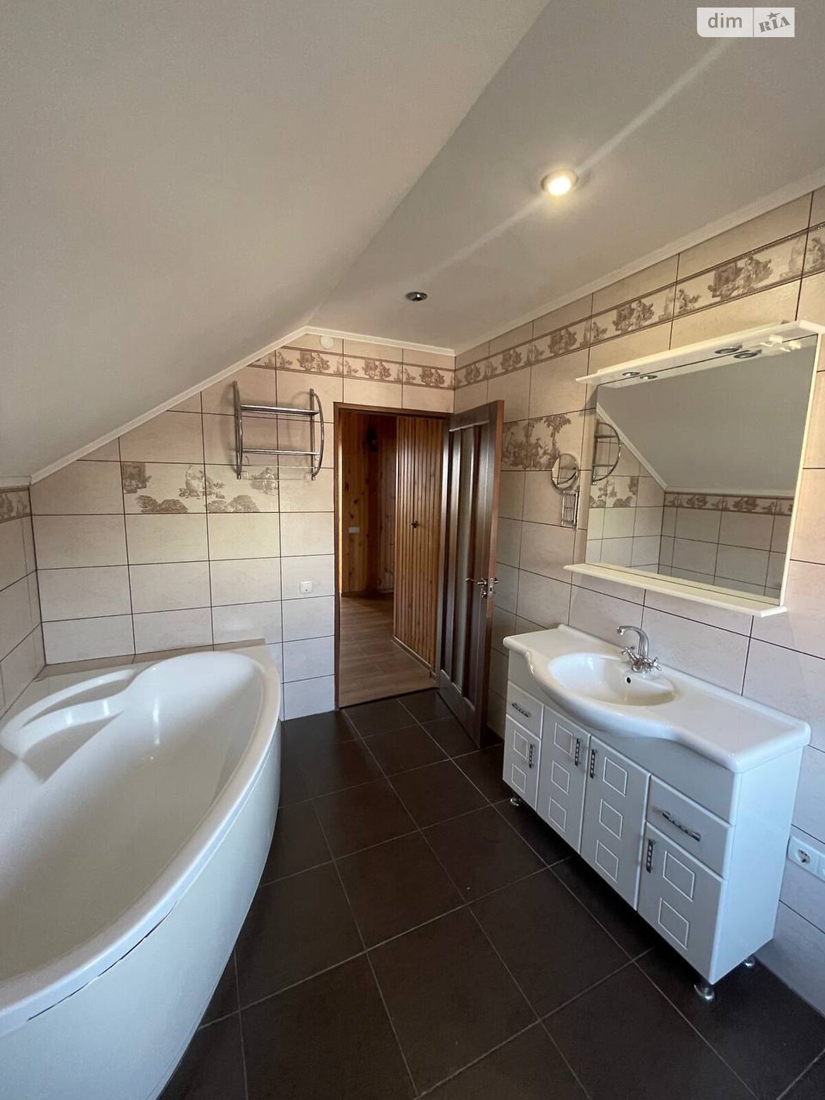 двухэтажный дом с гаражом, 172.3 кв. м, пеноблок. Продажа в Ивановке фото 1 двухэтажный дом с гаражом, 172.3 кв. м, пеноблок. Продажа в Ивановке фото 1