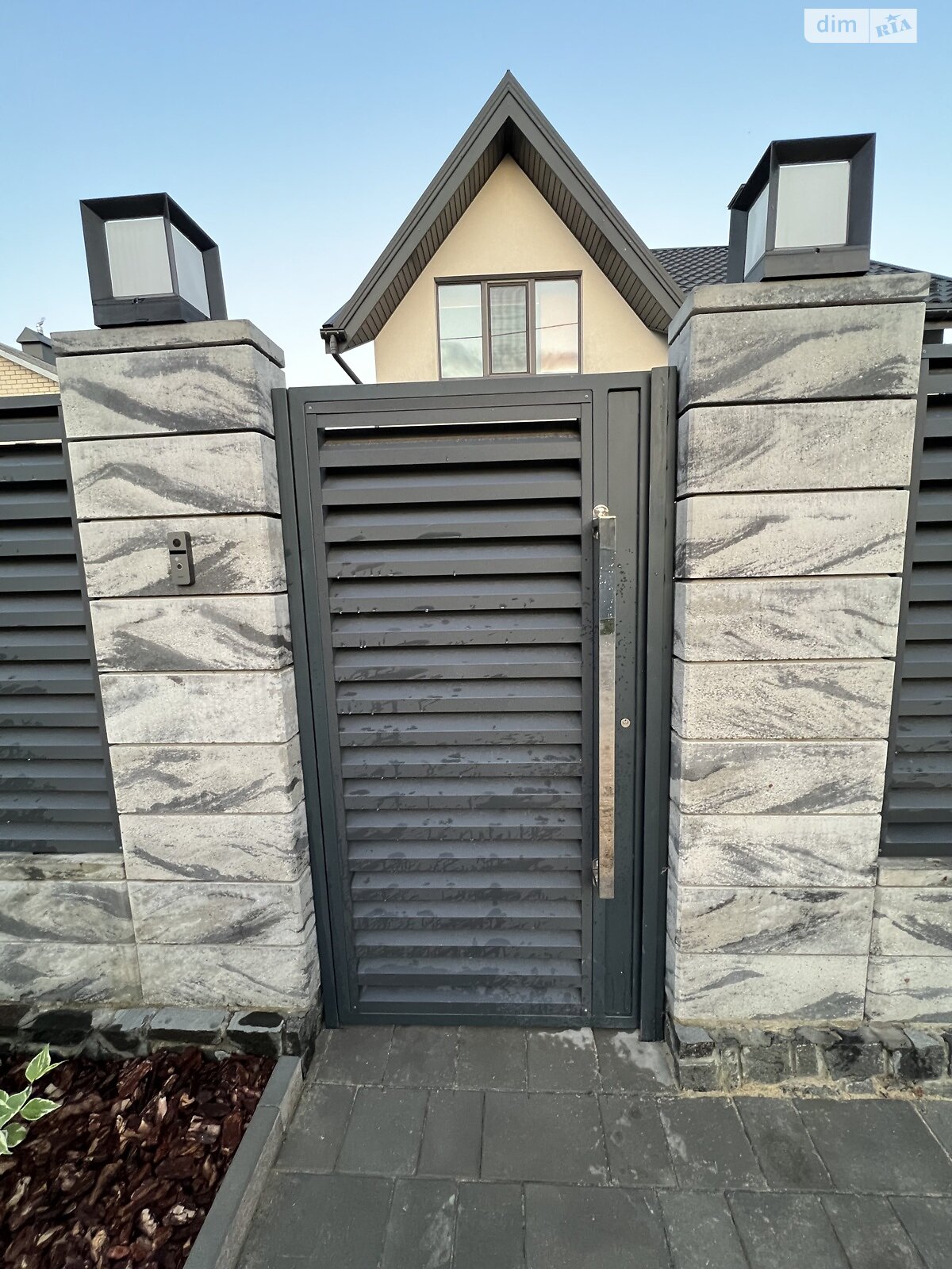 двухэтажный дом с гаражом, 153 кв. м, пеноблок. Продажа в Житомире район Соколова Гора фото 1