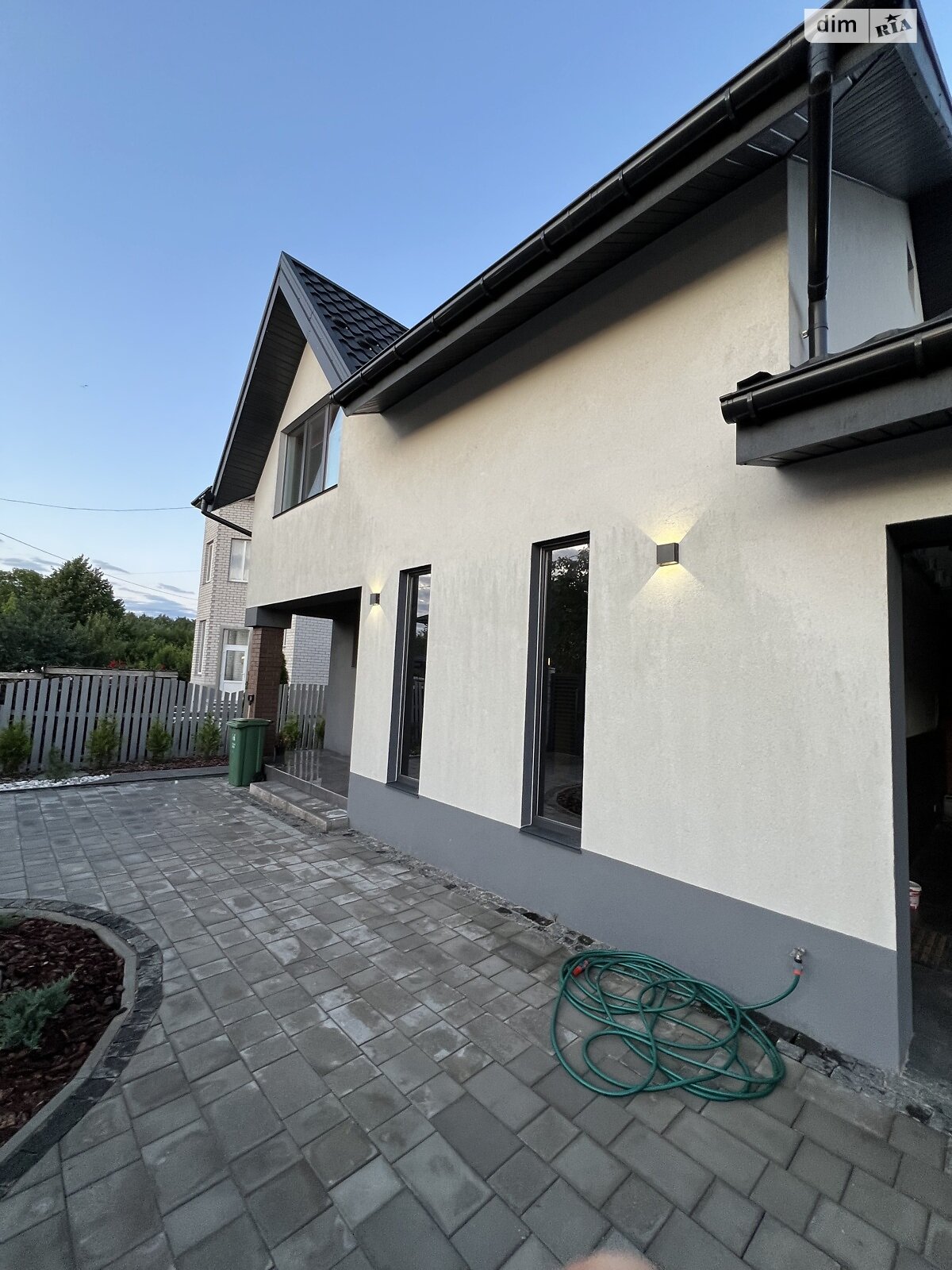 двухэтажный дом с гаражом, 153 кв. м, пеноблок. Продажа в Житомире район Соколова Гора фото 1