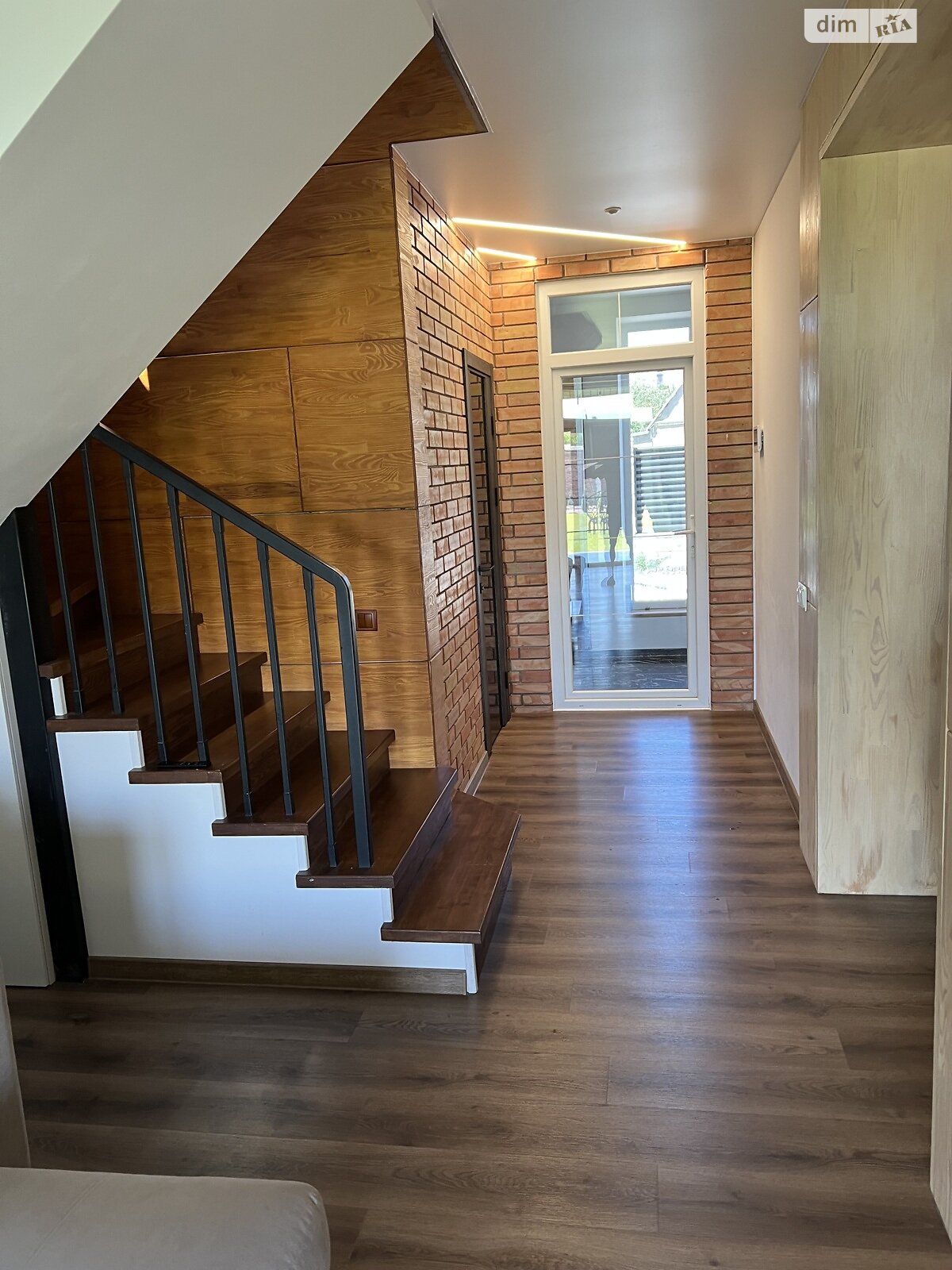 двухэтажный дом с гаражом, 153 кв. м, пеноблок. Продажа в Житомире район Соколова Гора фото 1