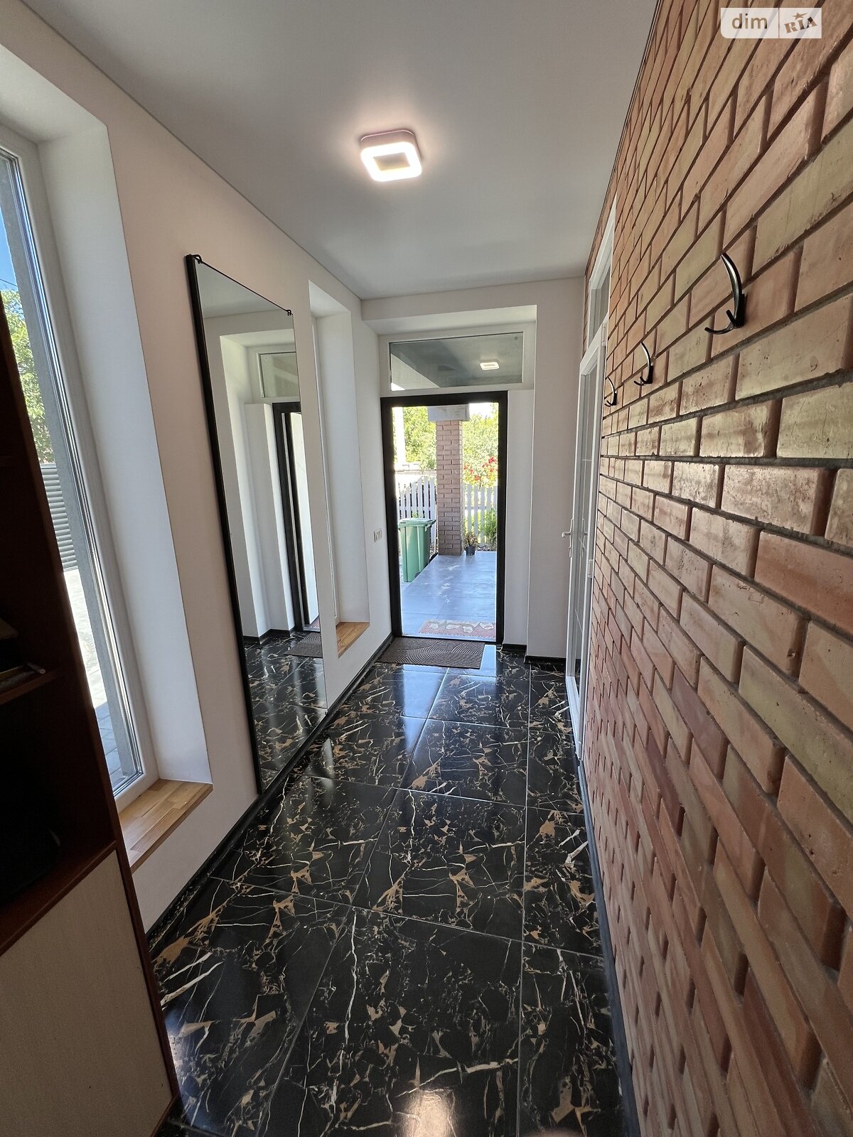 двухэтажный дом с гаражом, 153 кв. м, пеноблок. Продажа в Житомире район Соколова Гора фото 1