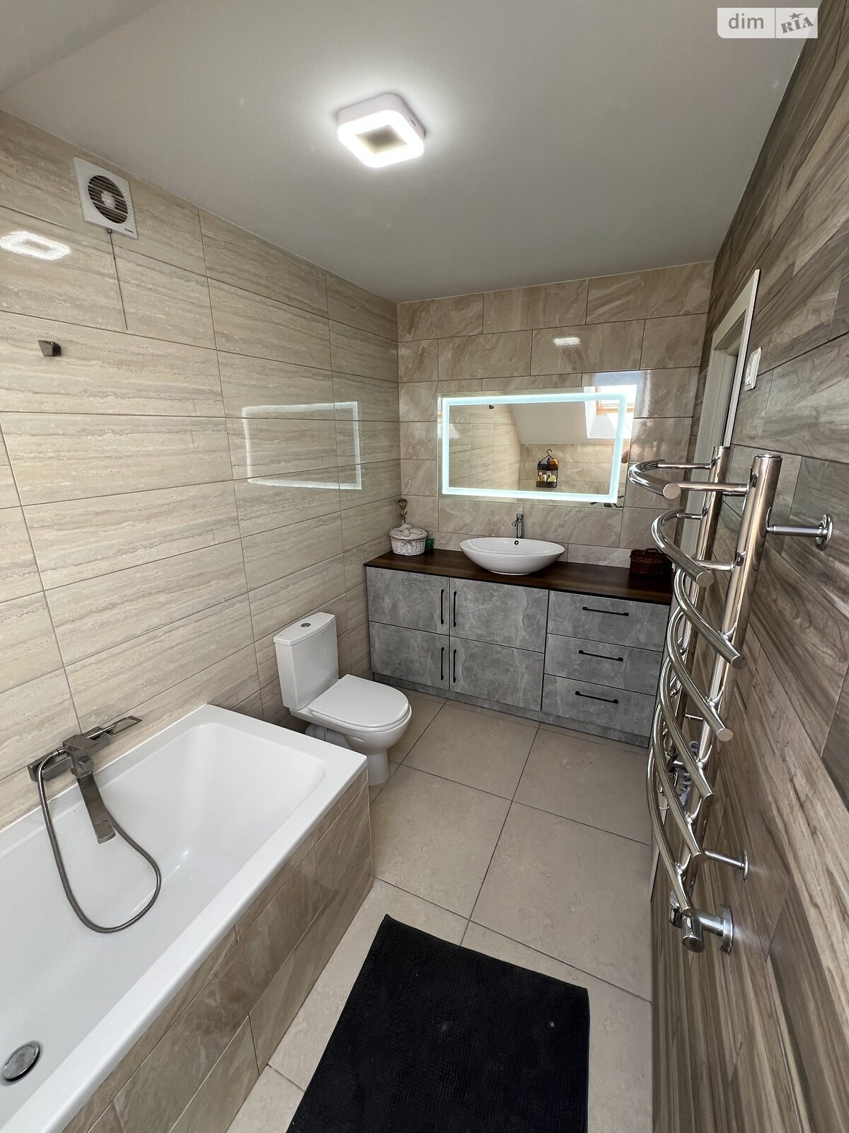 двухэтажный дом с гаражом, 153 кв. м, пеноблок. Продажа в Житомире район Соколова Гора фото 1