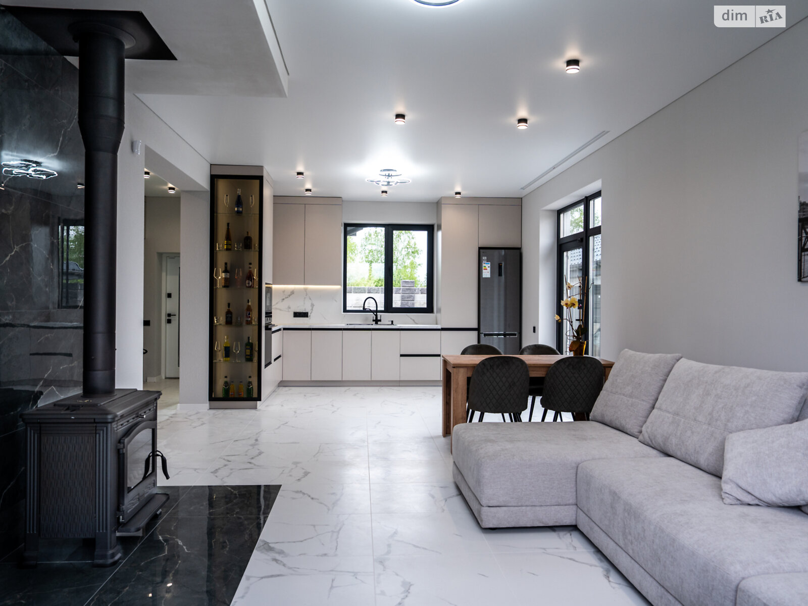 одноэтажный дом с мебелью, 93 кв. м, газобетон. Продажа в Житомире район Центр фото 1 одноэтажный дом с мебелью, 93 кв. м, газобетон. Продажа в Житомире район Центр фото 1