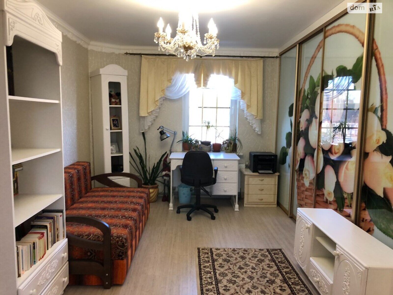 трехэтажный дом, 294 кв. м, кирпич. Продажа в Житомире район Центр фото 1 трехэтажный дом, 294 кв. м, кирпич. Продажа в Житомире район Центр фото 1