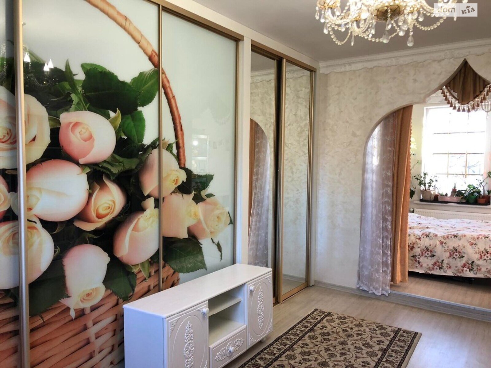трехэтажный дом, 294 кв. м, кирпич. Продажа в Житомире район Центр фото 1 трехэтажный дом, 294 кв. м, кирпич. Продажа в Житомире район Центр фото 1