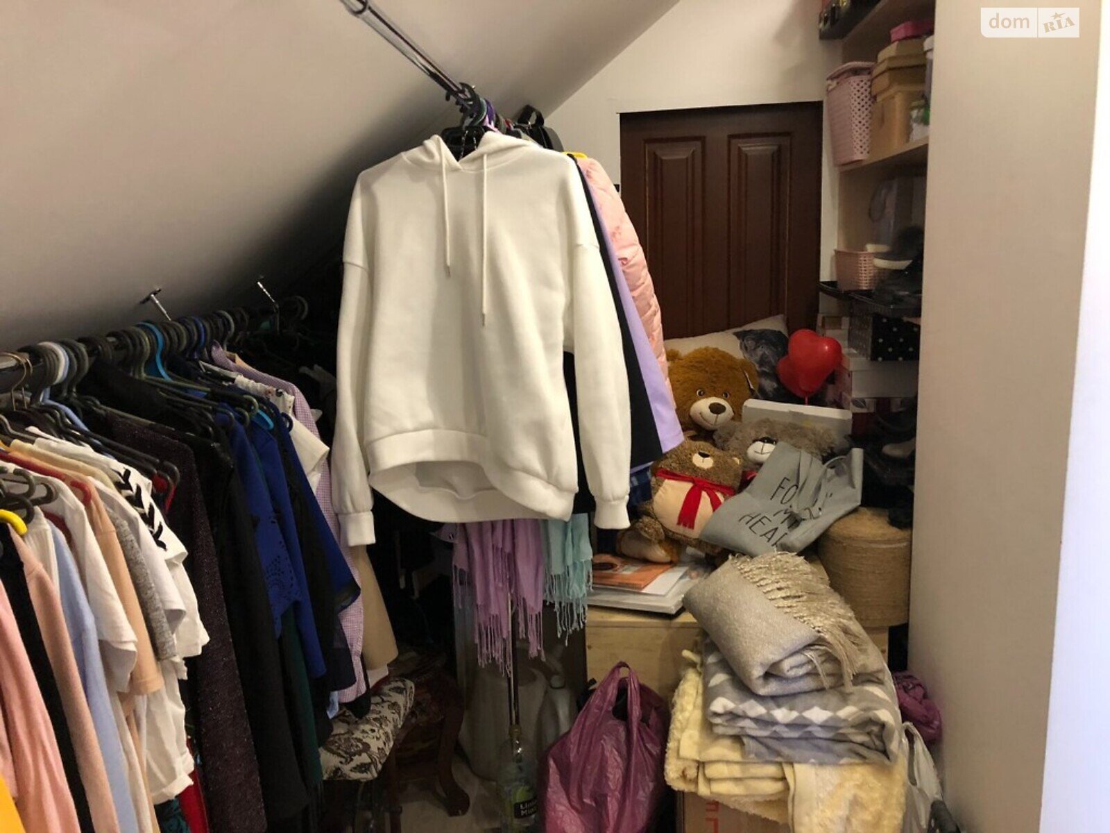 трехэтажный дом, 294 кв. м, кирпич. Продажа в Житомире район Центр фото 1 трехэтажный дом, 294 кв. м, кирпич. Продажа в Житомире район Центр фото 1