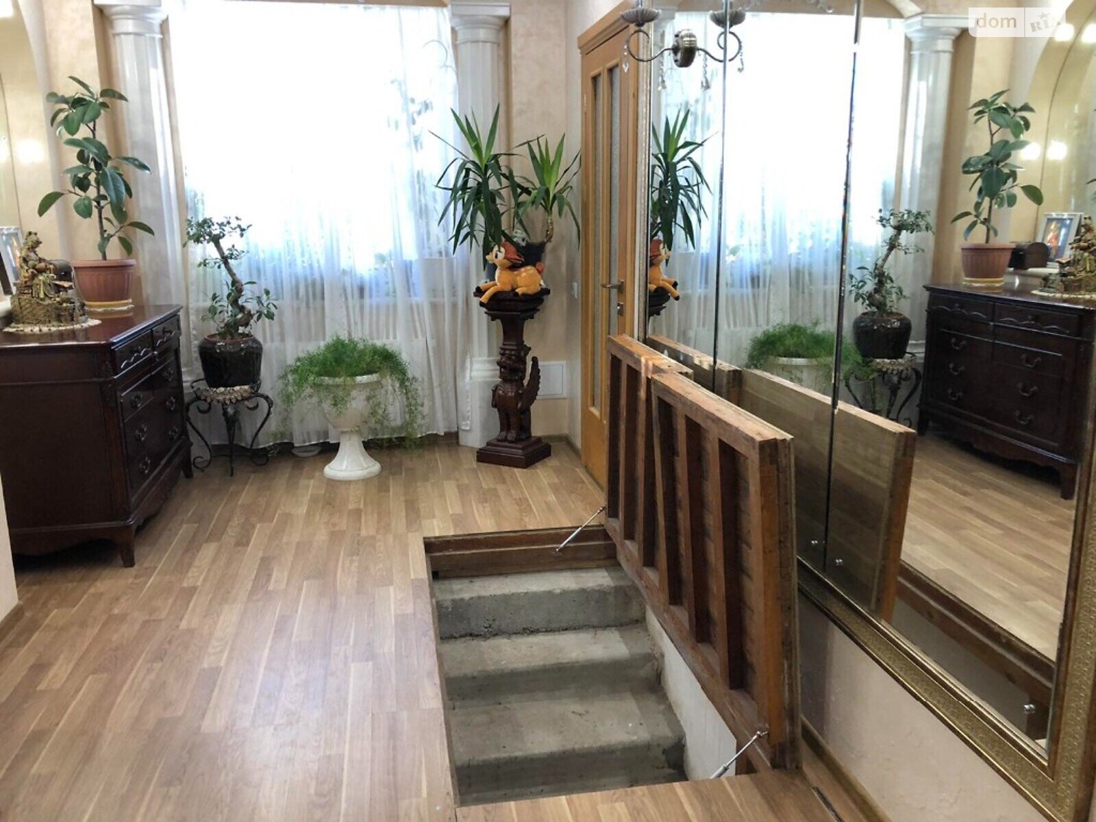 трехэтажный дом, 294 кв. м, кирпич. Продажа в Житомире район Центр фото 1 трехэтажный дом, 294 кв. м, кирпич. Продажа в Житомире район Центр фото 1