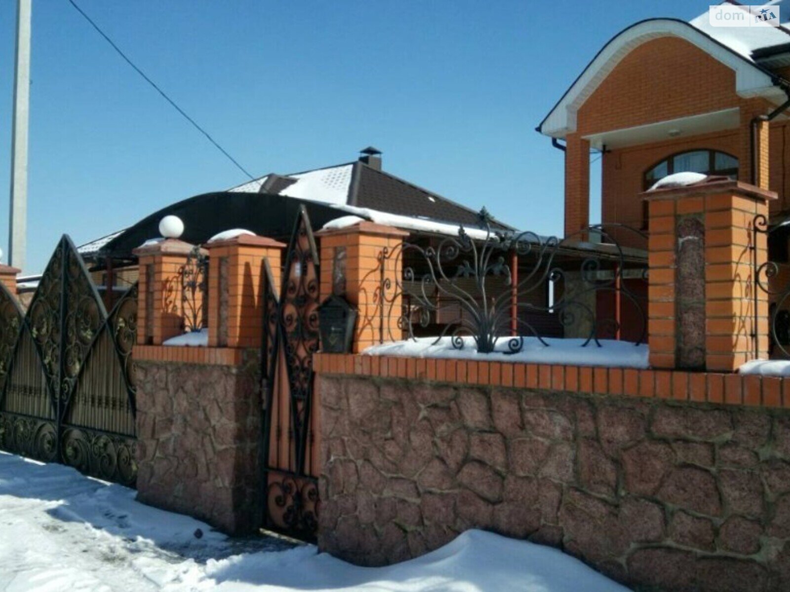 двухэтажный дом с балконом, 328 кв. м, пеноблок. Продажа в Заречанах фото 1