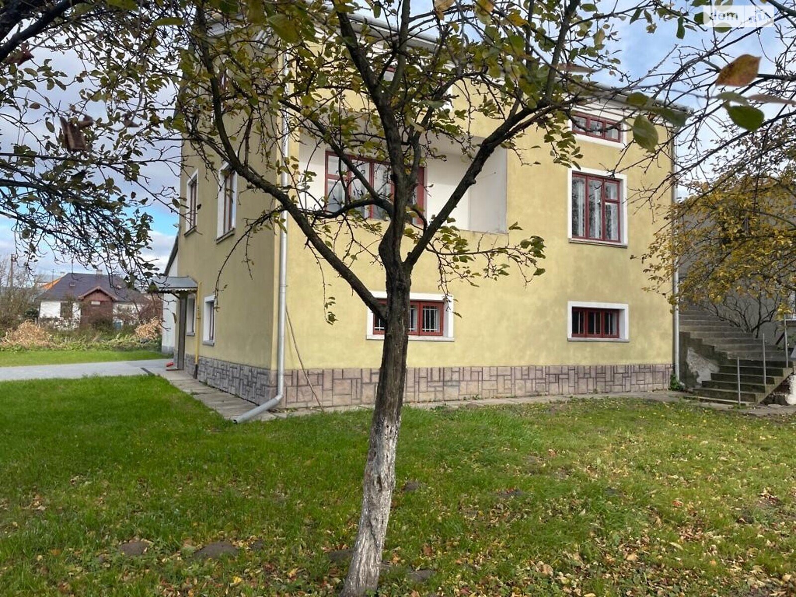 триповерховий будинок веранда, 240 кв. м, кирпич. Продаж у Артасові фото 1