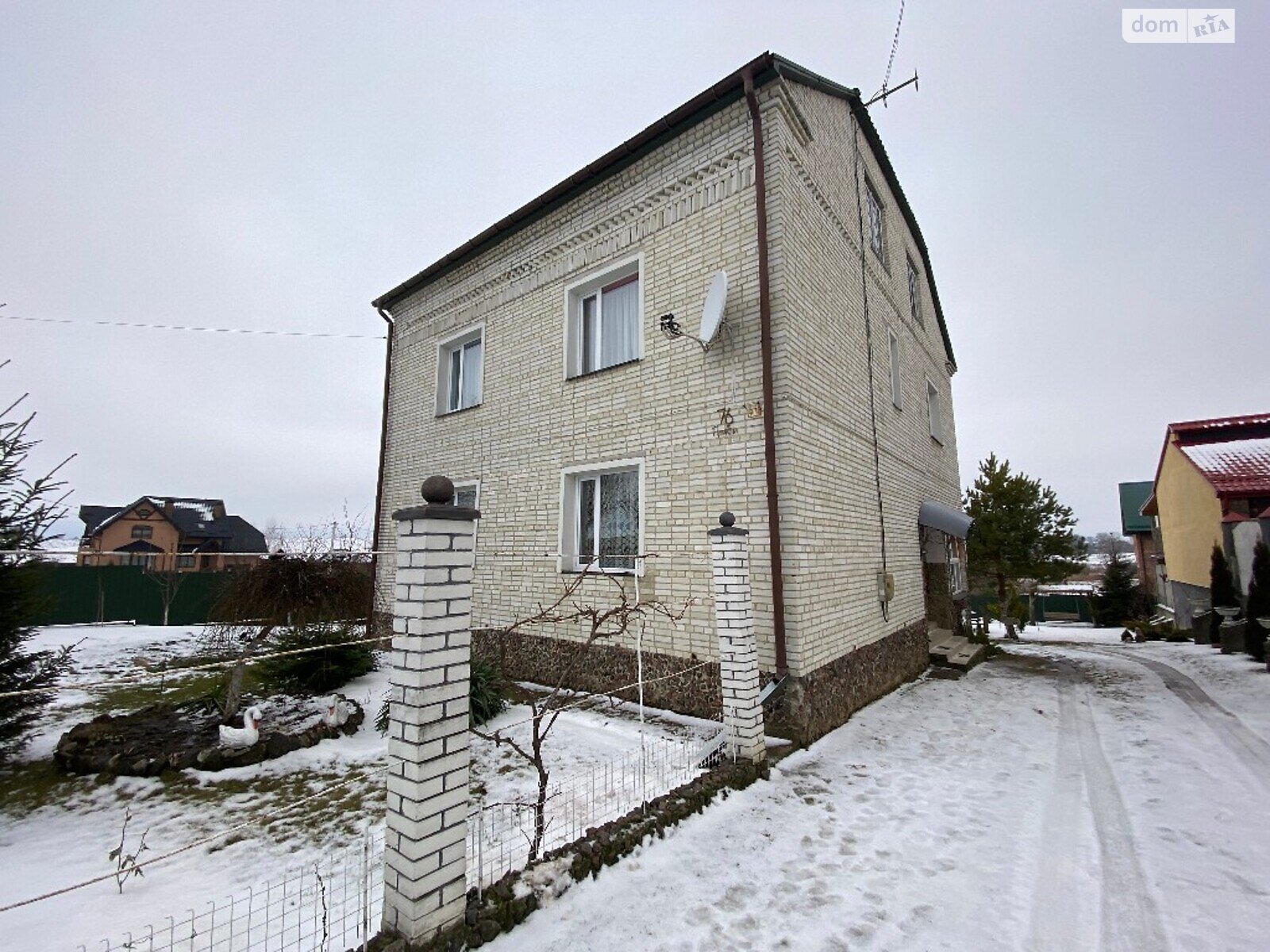 двоповерховий будинок веранда, 230 кв. м, цегла. Продаж в Жовкві, район Жовква фото 1