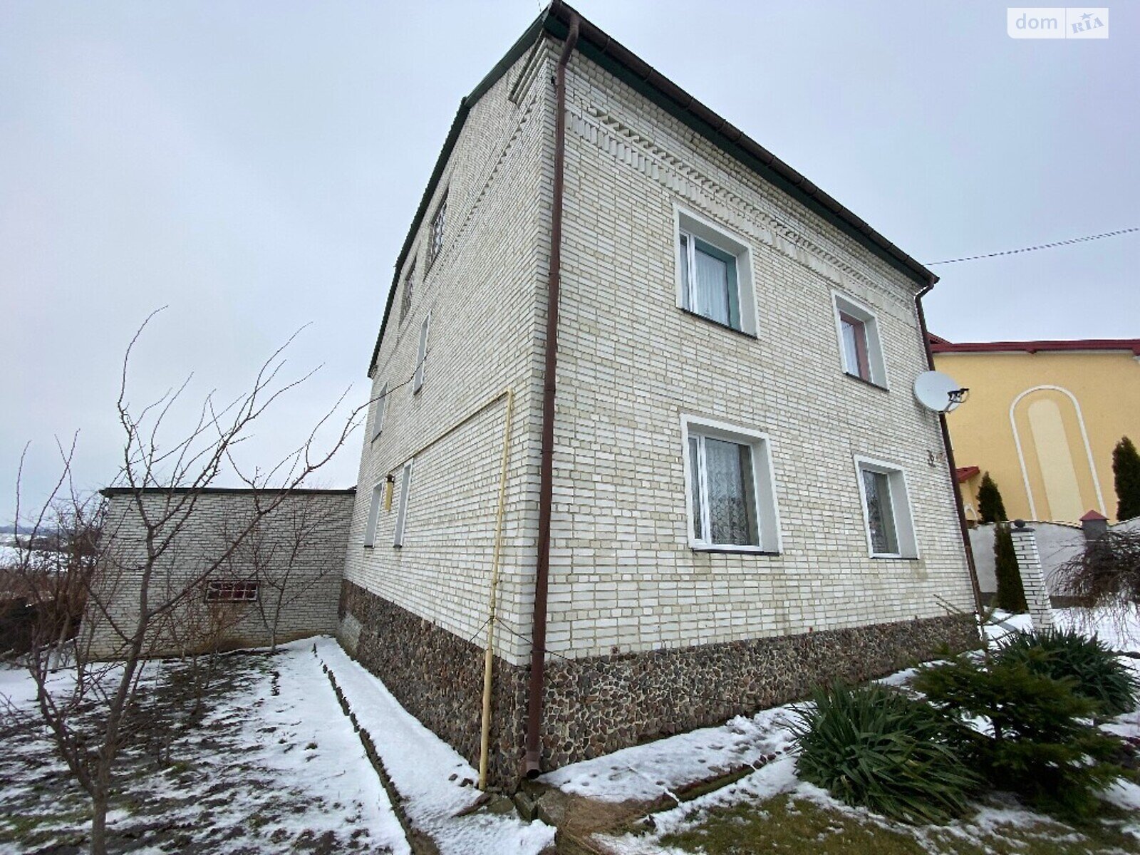 двоповерховий будинок веранда, 230 кв. м, цегла. Продаж в Жовкві, район Жовква фото 1