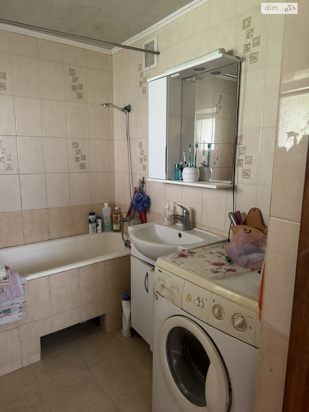 одноповерховий будинок з опаленням, 71 кв. м, дерево та цегла. Продаж в Жовкві, район Жовква фото 1 одноповерховий будинок з опаленням, 71 кв. м, дерево та цегла. Продаж в Жовкві, район Жовква фото 1