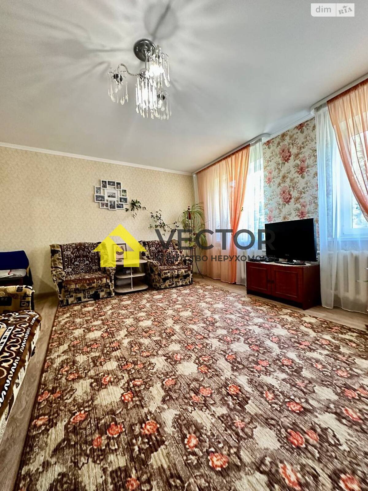 одноэтажный дом с гаражом, 94.3 кв. м, кирпич. Продажа в Жуках фото 1 одноэтажный дом с гаражом, 94.3 кв. м, кирпич. Продажа в Жуках фото 1