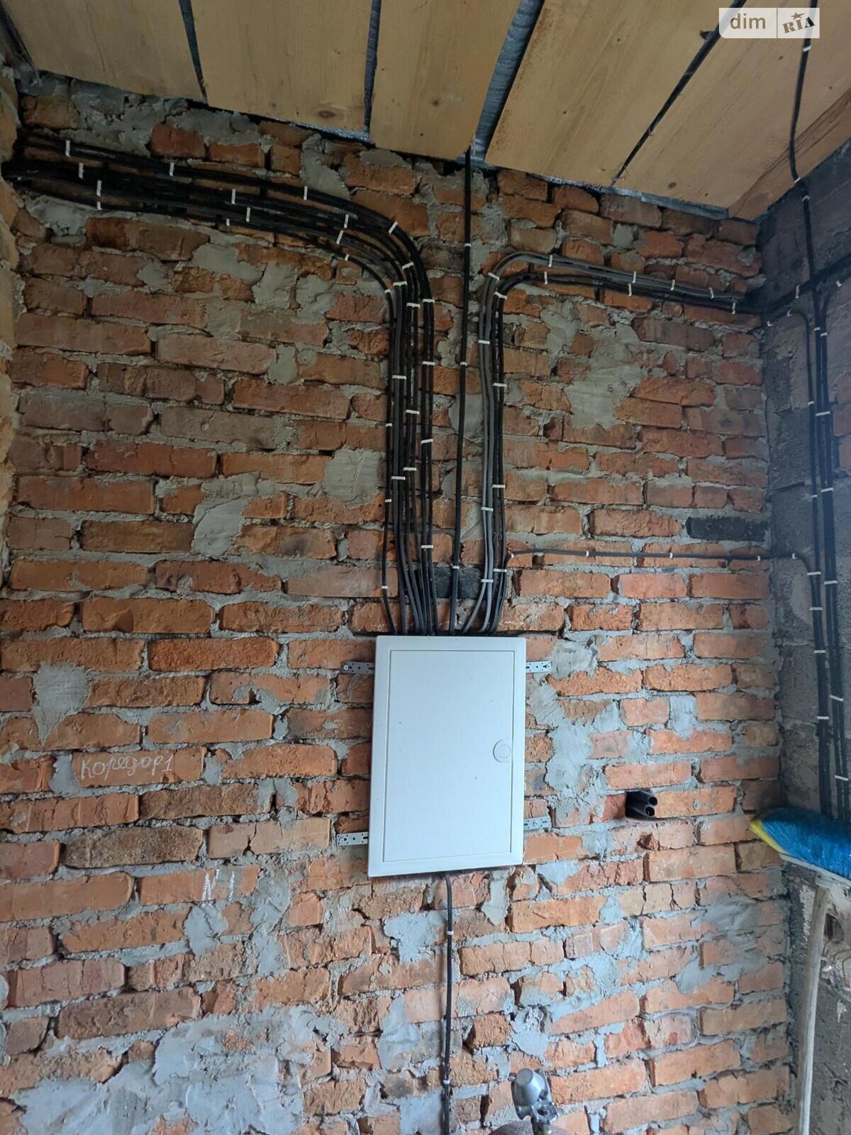 двухэтажный дом с мансардой, 161.2 кв. м, шлакоблок. Продажа в Жураках фото 1 двухэтажный дом с мансардой, 161.2 кв. м, шлакоблок. Продажа в Жураках фото 1