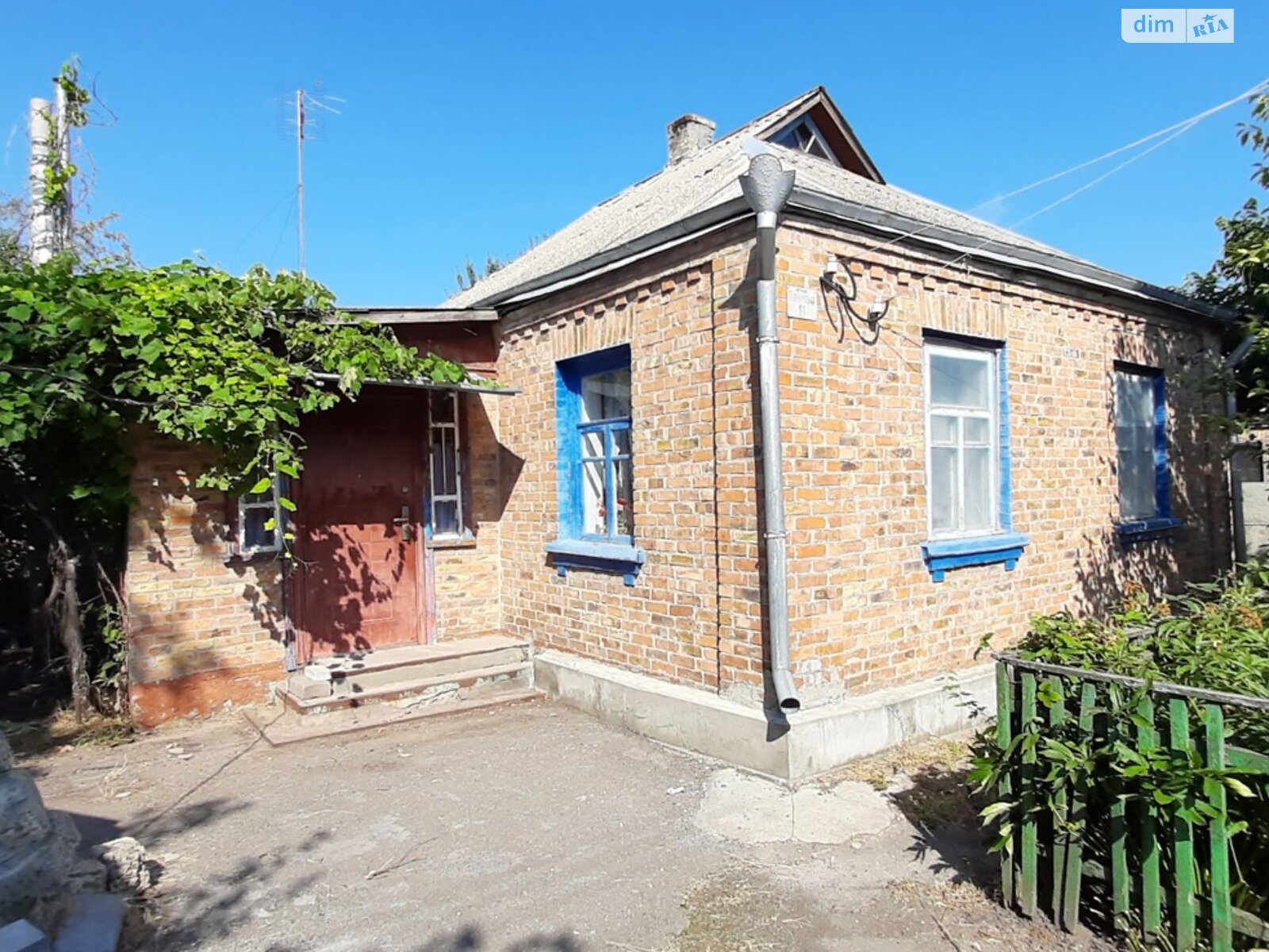 одноповерховий будинок з гаражем, 57 кв. м, цегла. Продаж у Кагарлику фото 1 одноповерховий будинок з гаражем, 57 кв. м, цегла. Продаж у Кагарлику фото 1